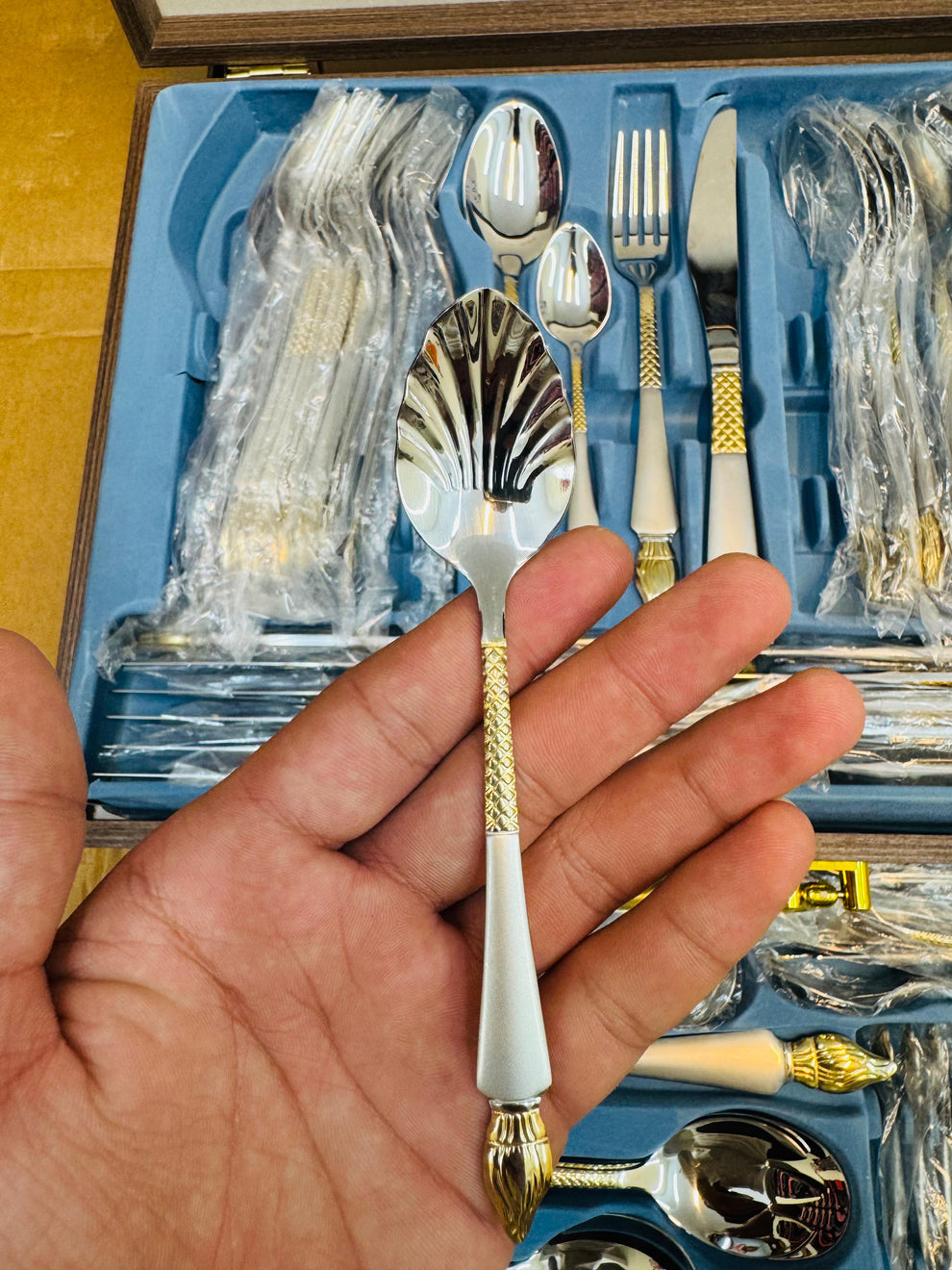 KDK 72pcs Luxury Stainless Steel Cutlery Set with Gift Box