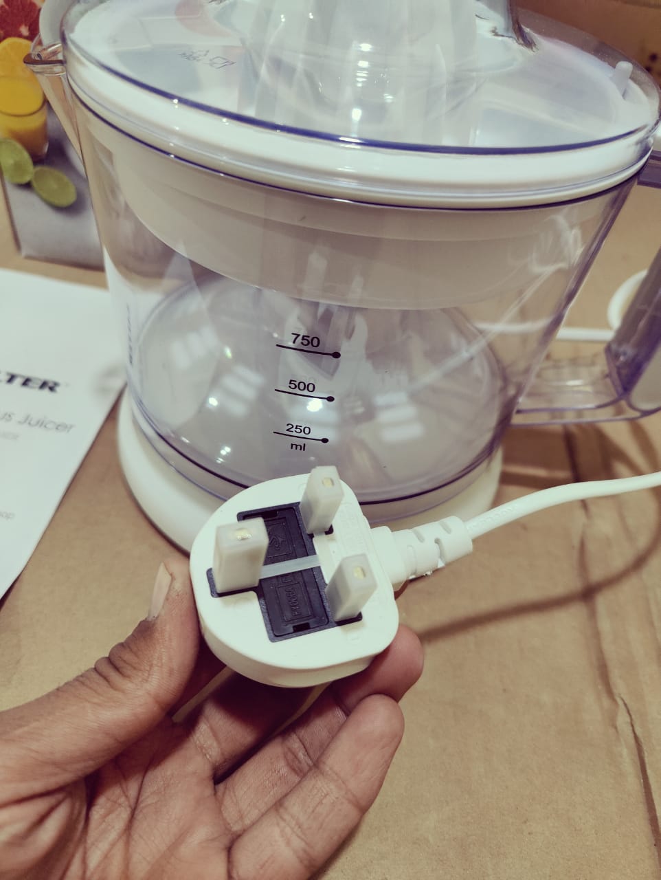 Imported Salter Electric Citrus Juicer