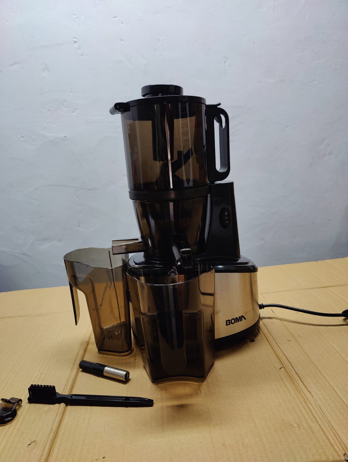Boma 2 in 1 Full Mouth Cold Pressed Juicer BM-991