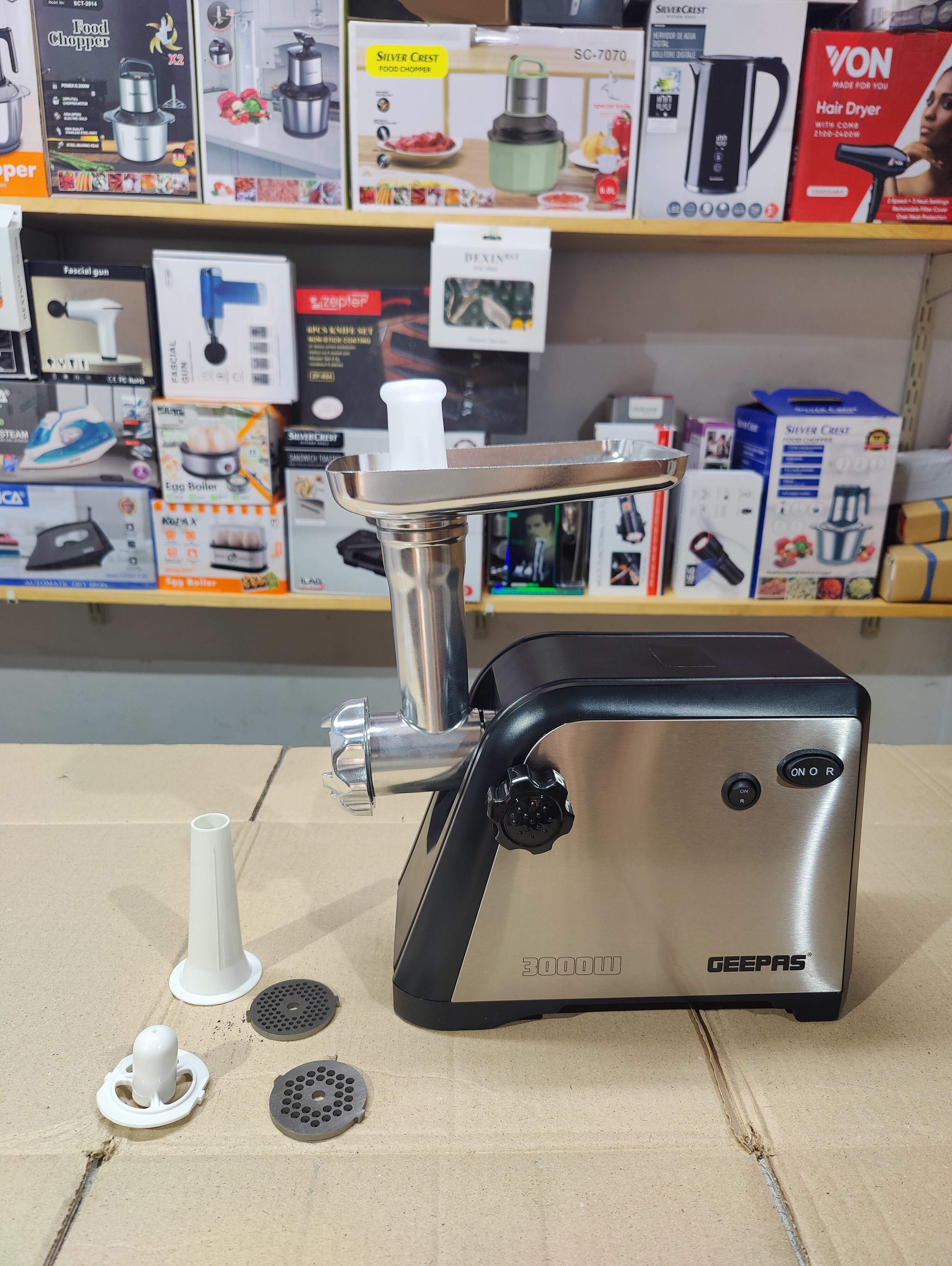 GEEPAS Stainless Steel Meat Grinder 1910