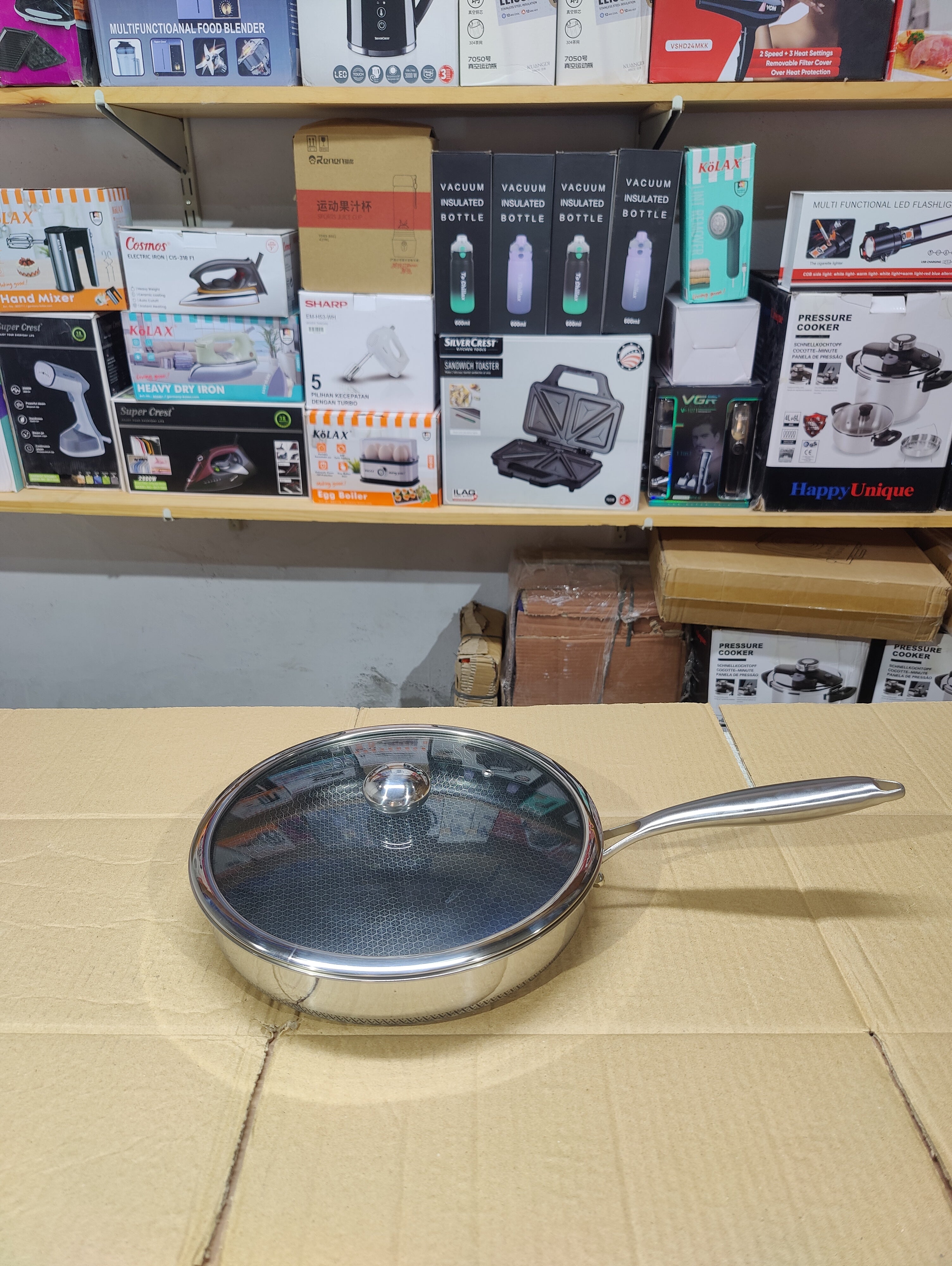 Imported Honeycomb Frypan Laser Crafted Pan with Lid