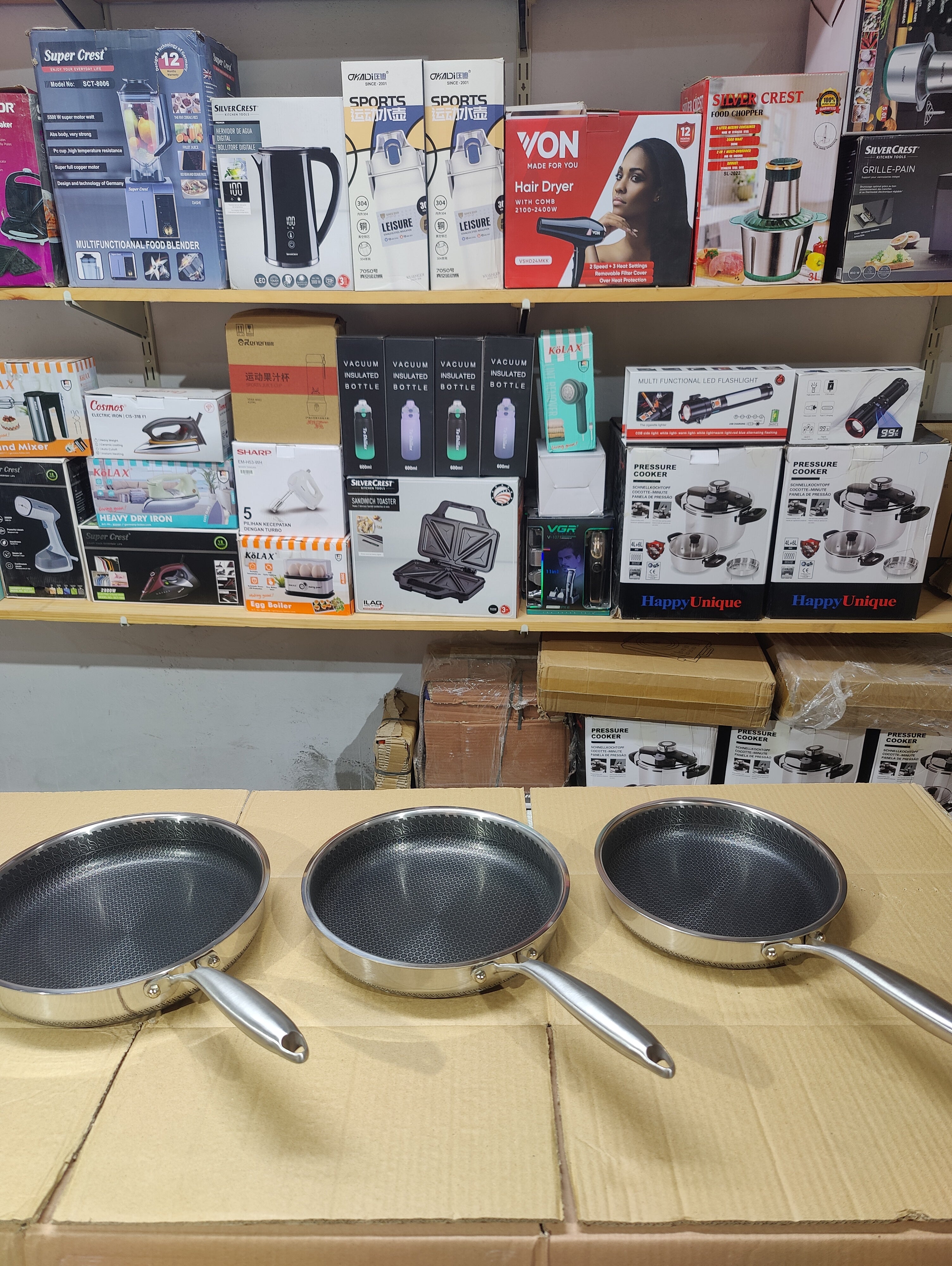 Imported Honeycomb Frypan Laser Crafted Pan with Lid