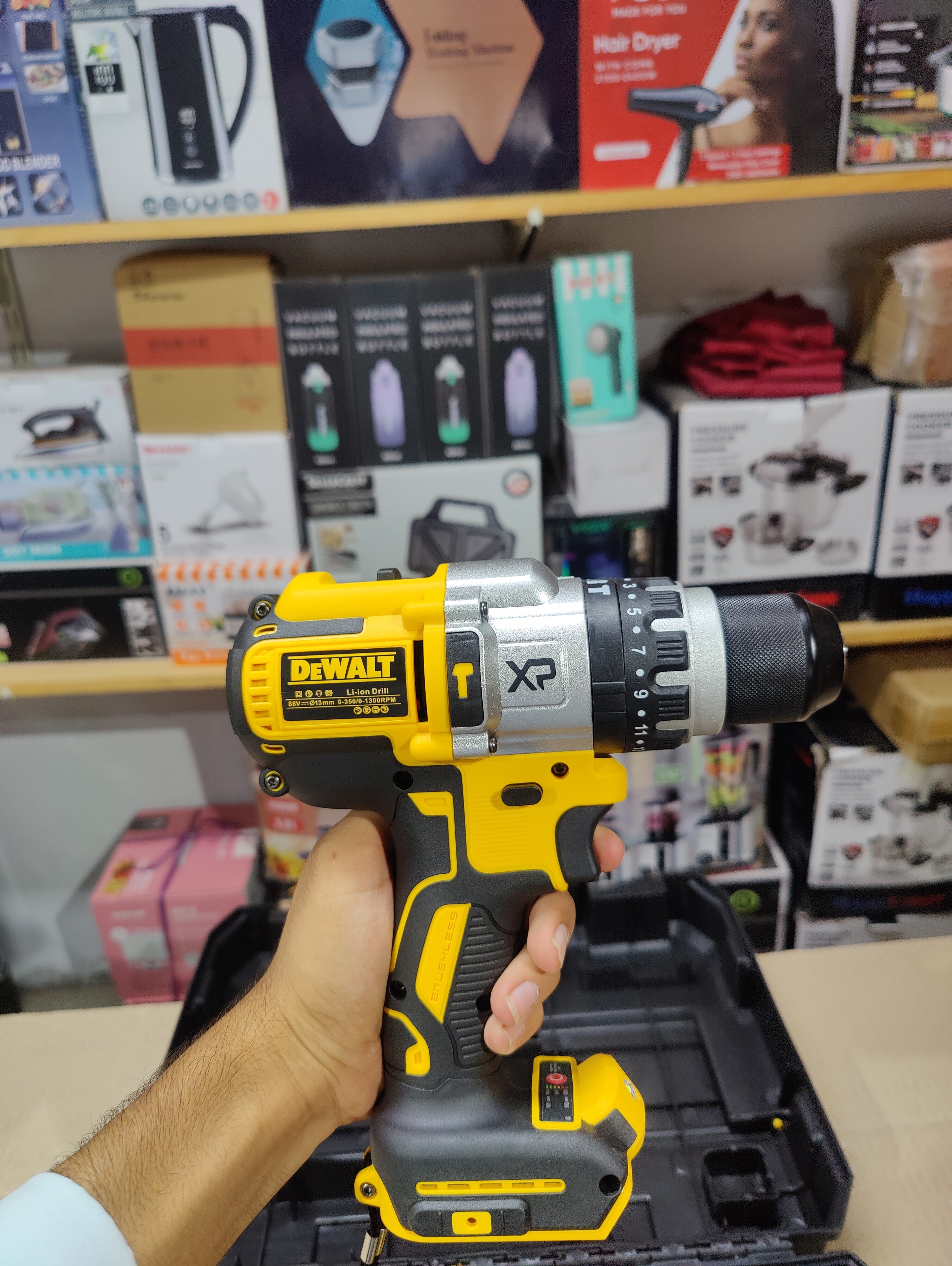 Lot Imported DeWALT 88V Drill Machine