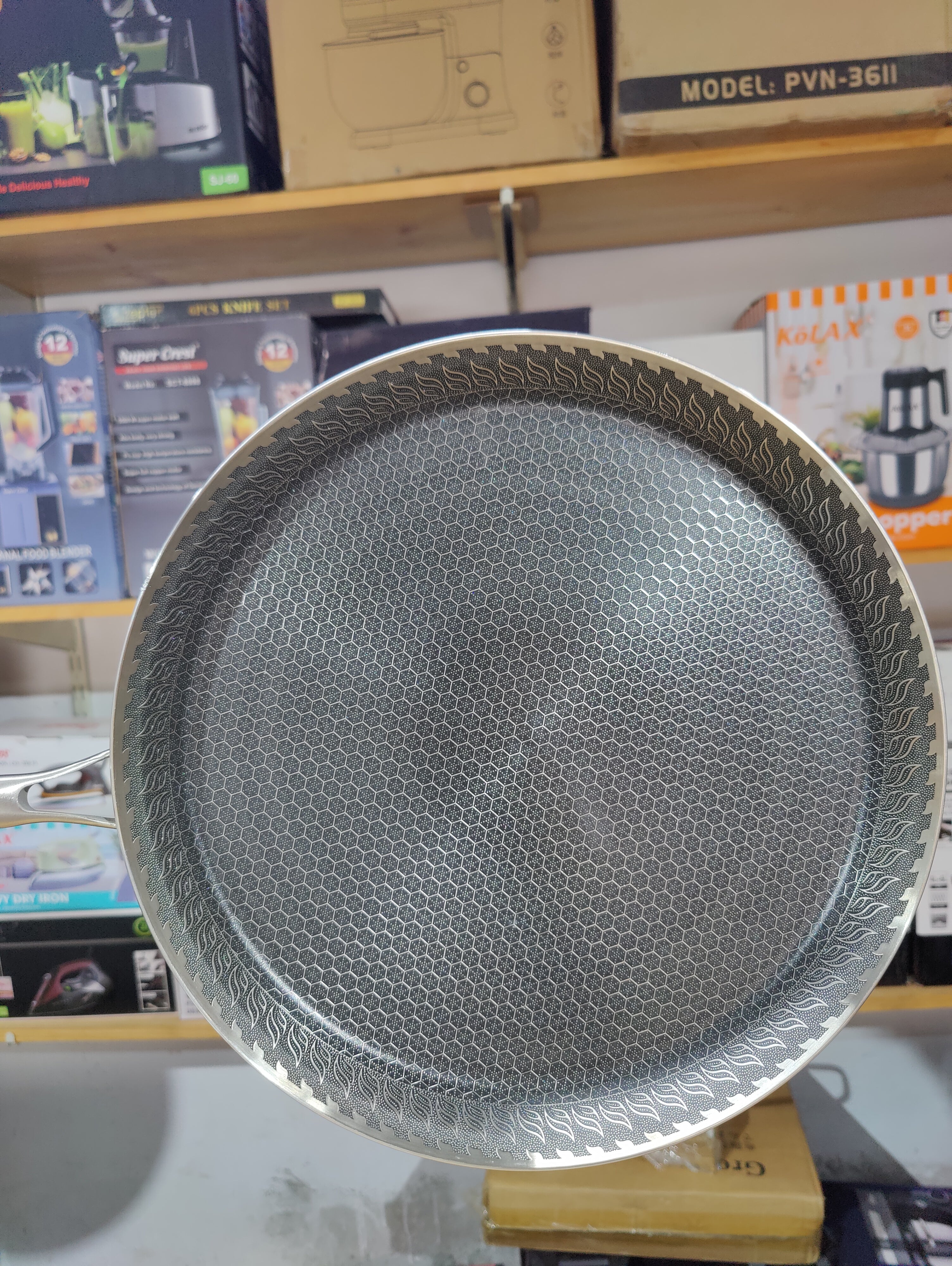 Laser Crafted Nonstick Honeycomb Tawa