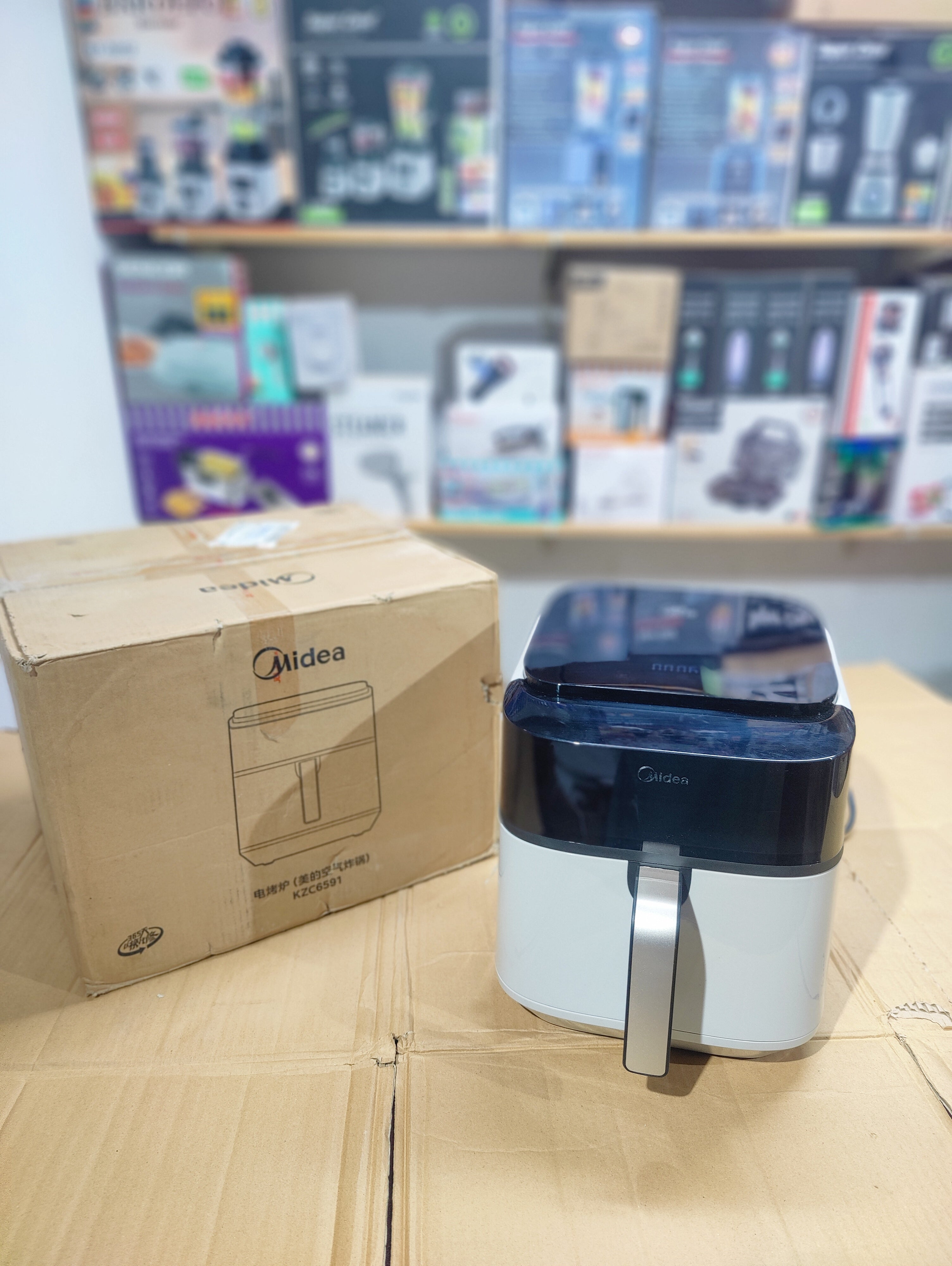 Midea Digital Air Fryer 6.5L