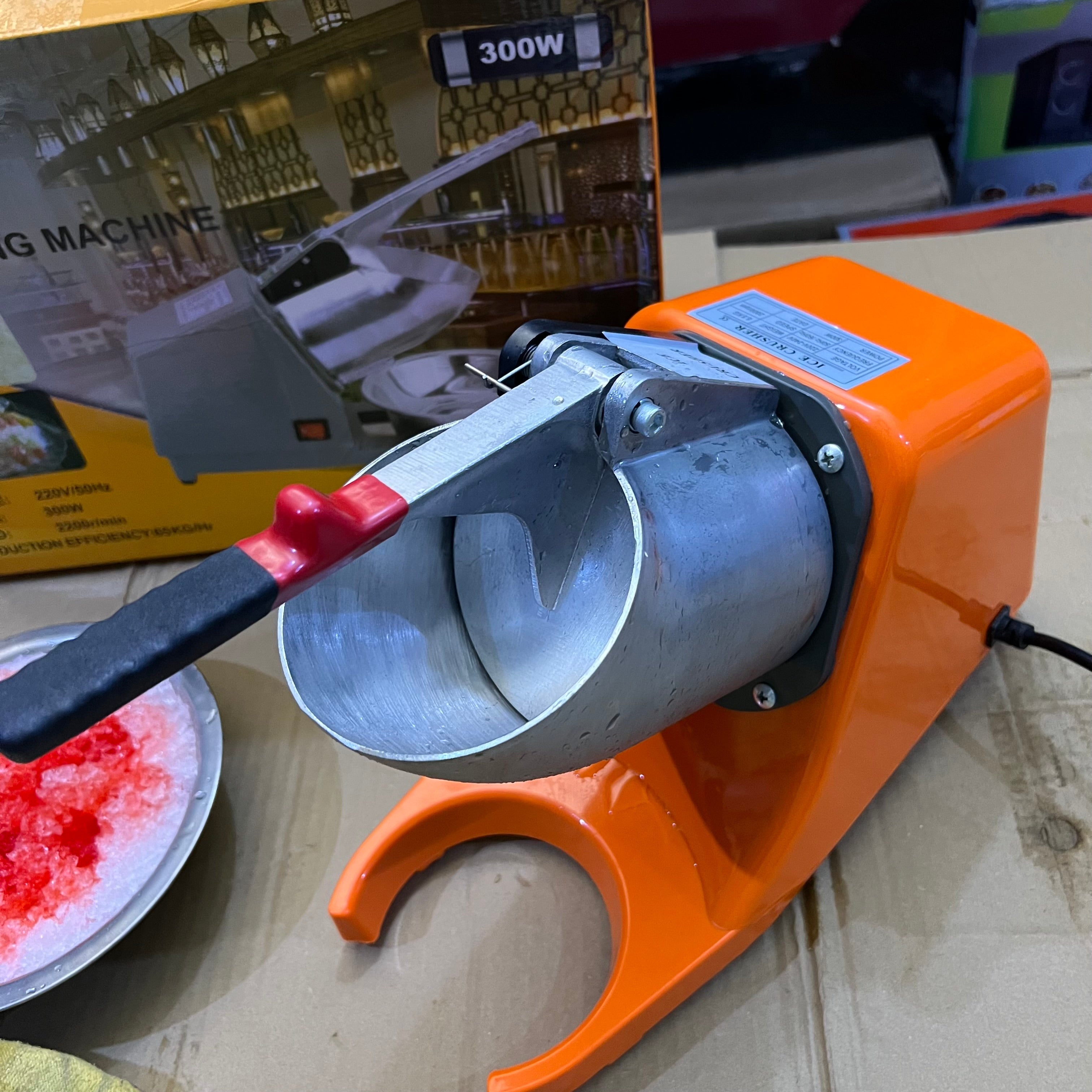 Imported Electric Ice Crushing and Smashing Machine