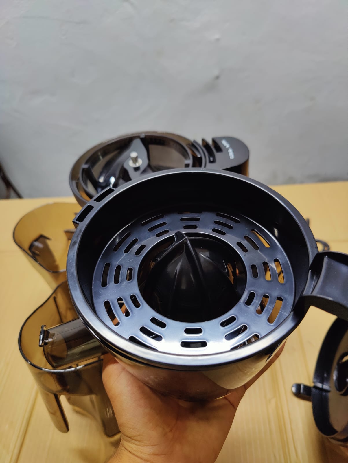 Boma 2 in 1 Full Mouth Cold Pressed Juicer BM-991