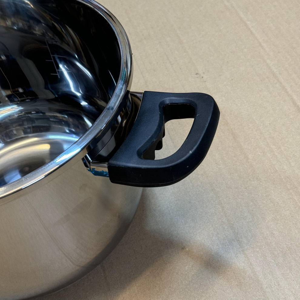 Imported 7 & 9 Liter Pressure cooker