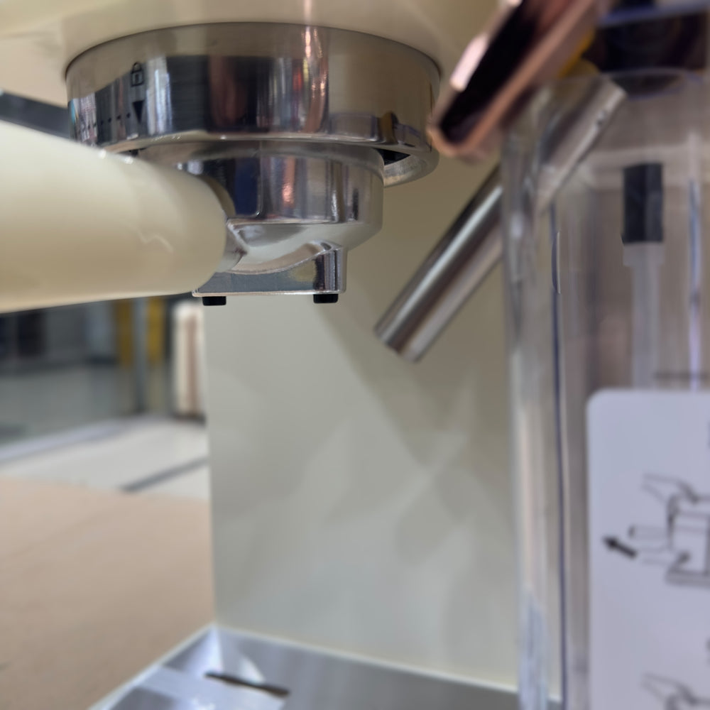 Aeomjk 3 in 1 coffee machine CM5180