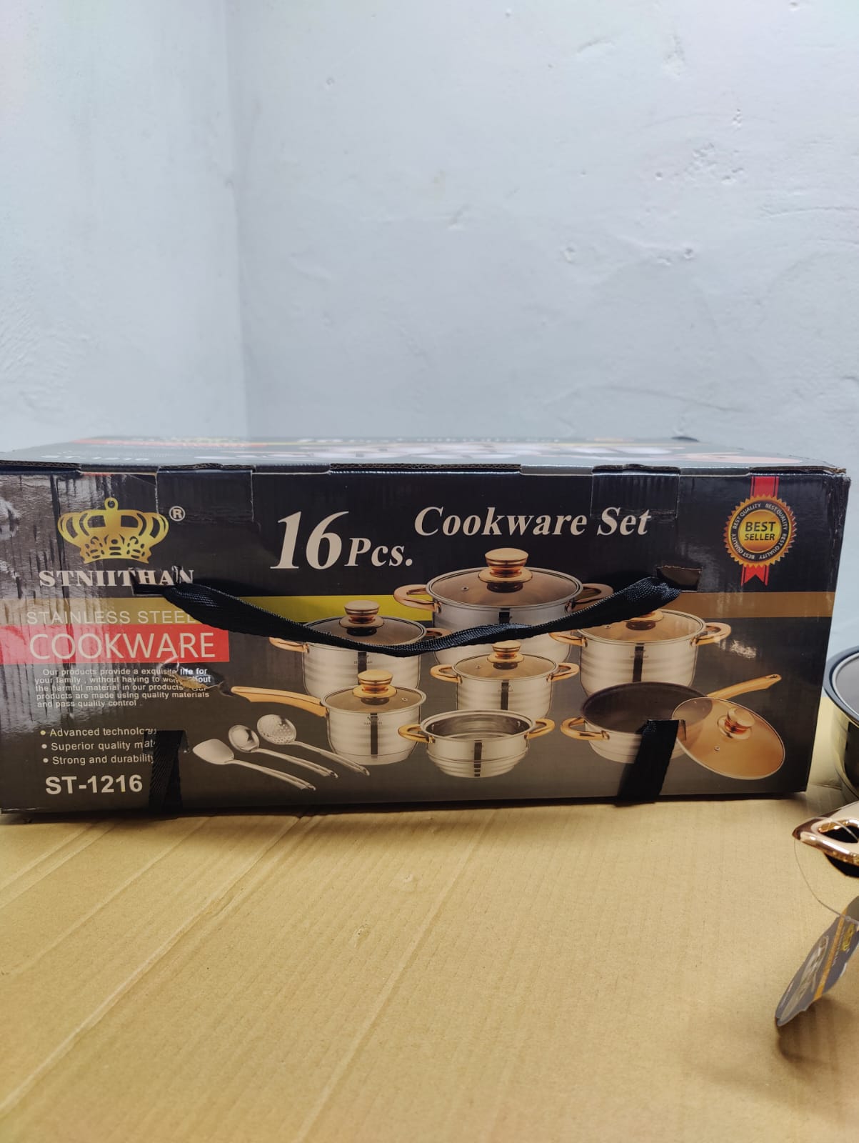 Imported 16 Piece Cookware Set