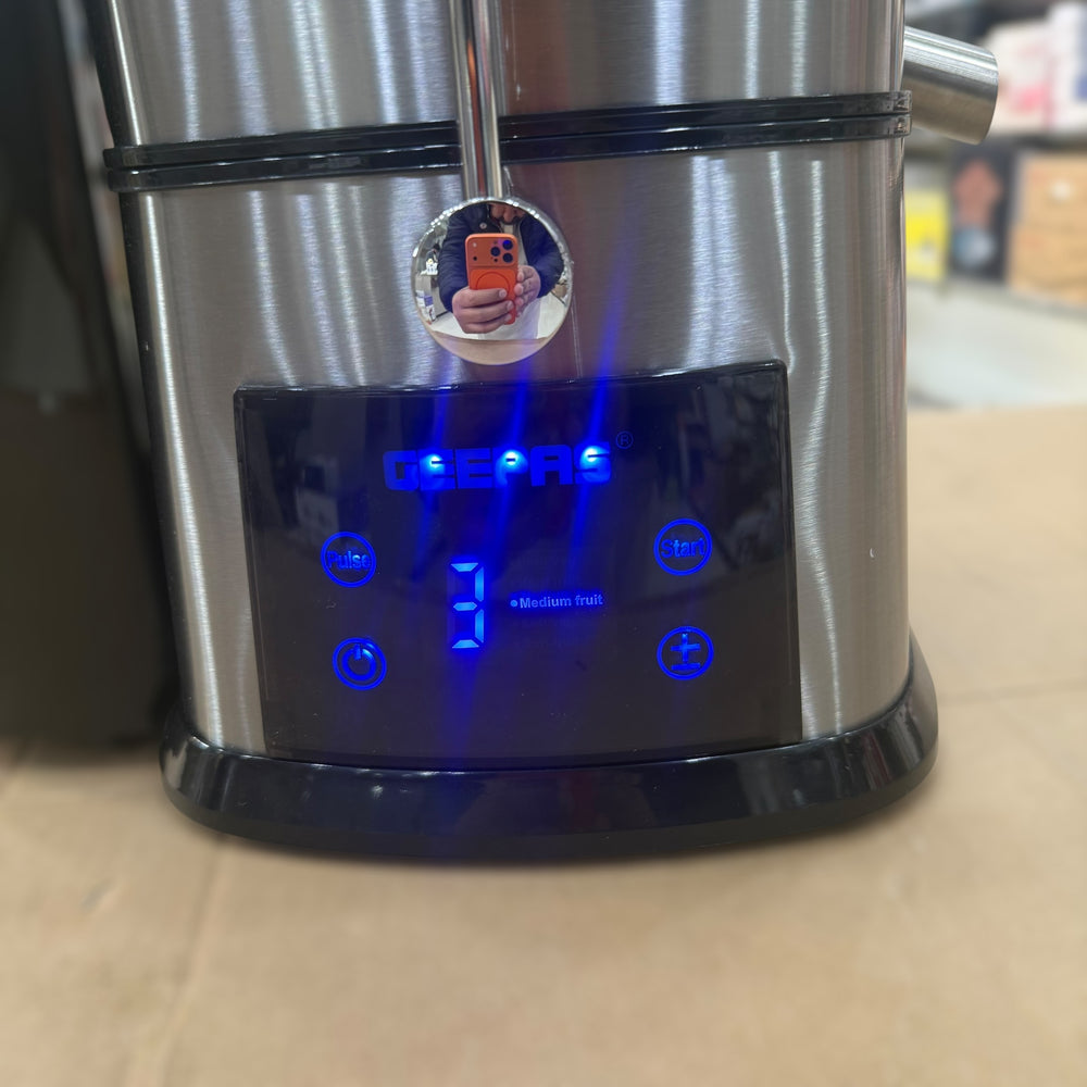 Geepas Digital Juice Extractor 46023
