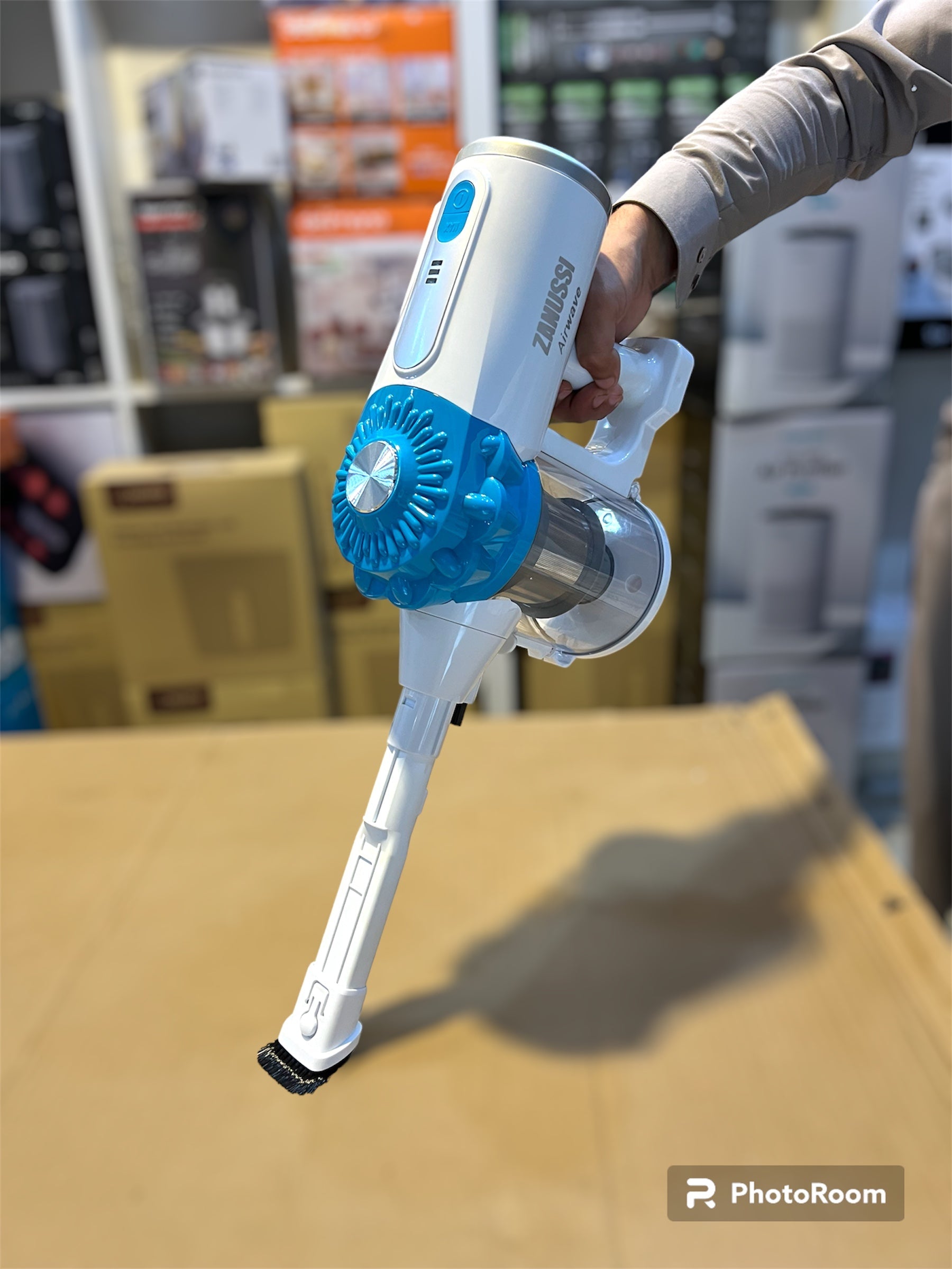 ZANUSSI Airwave Cordless Rechargeable  Hand Stick Vacuum Cleaner- HEPA Vacuum Air Filtering Technology