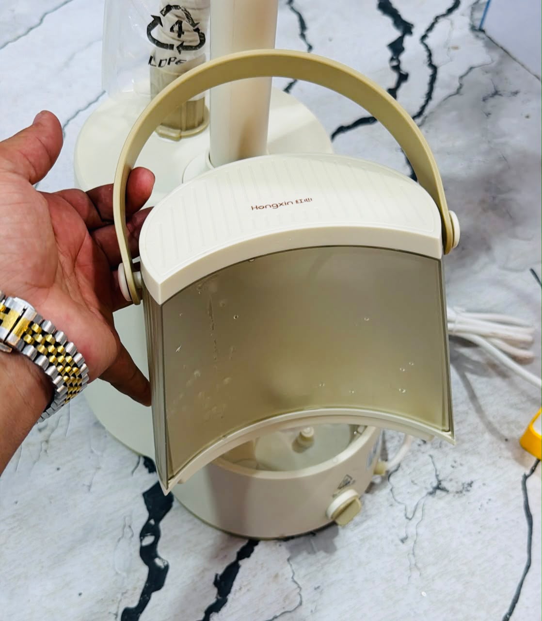Lot Imported Garments Steam Iron with Stand YSH-2601B