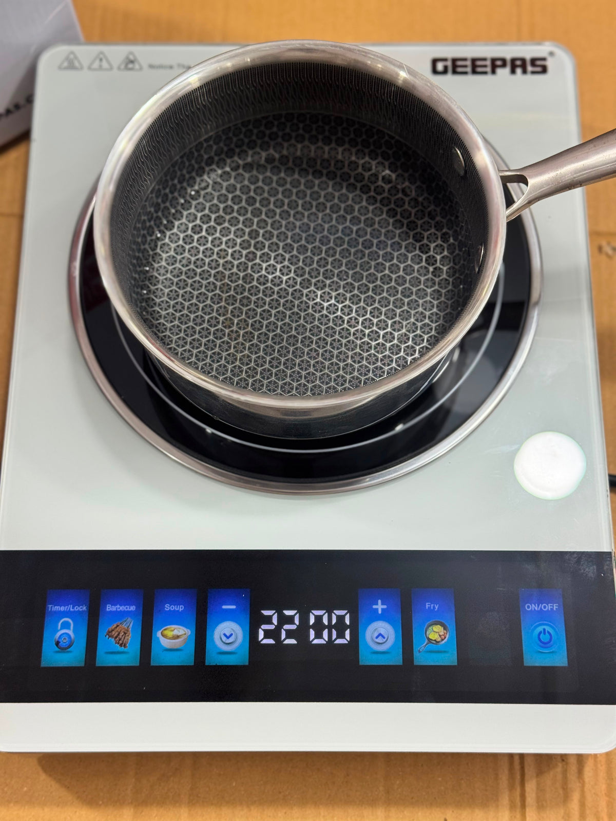 Geepas Digital Infrared Hot Plate 33030