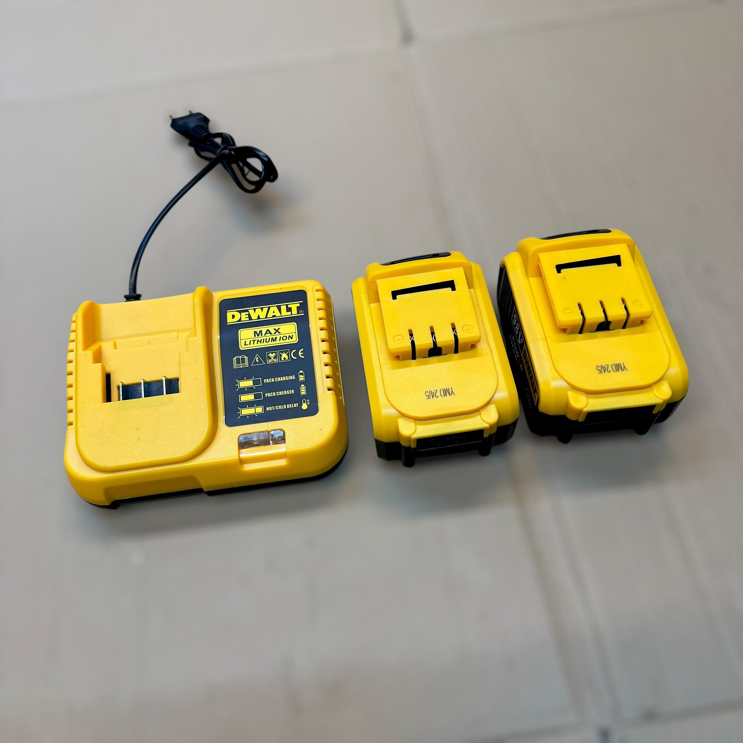 DeWalt Portable Rechargeable Pressure Washer