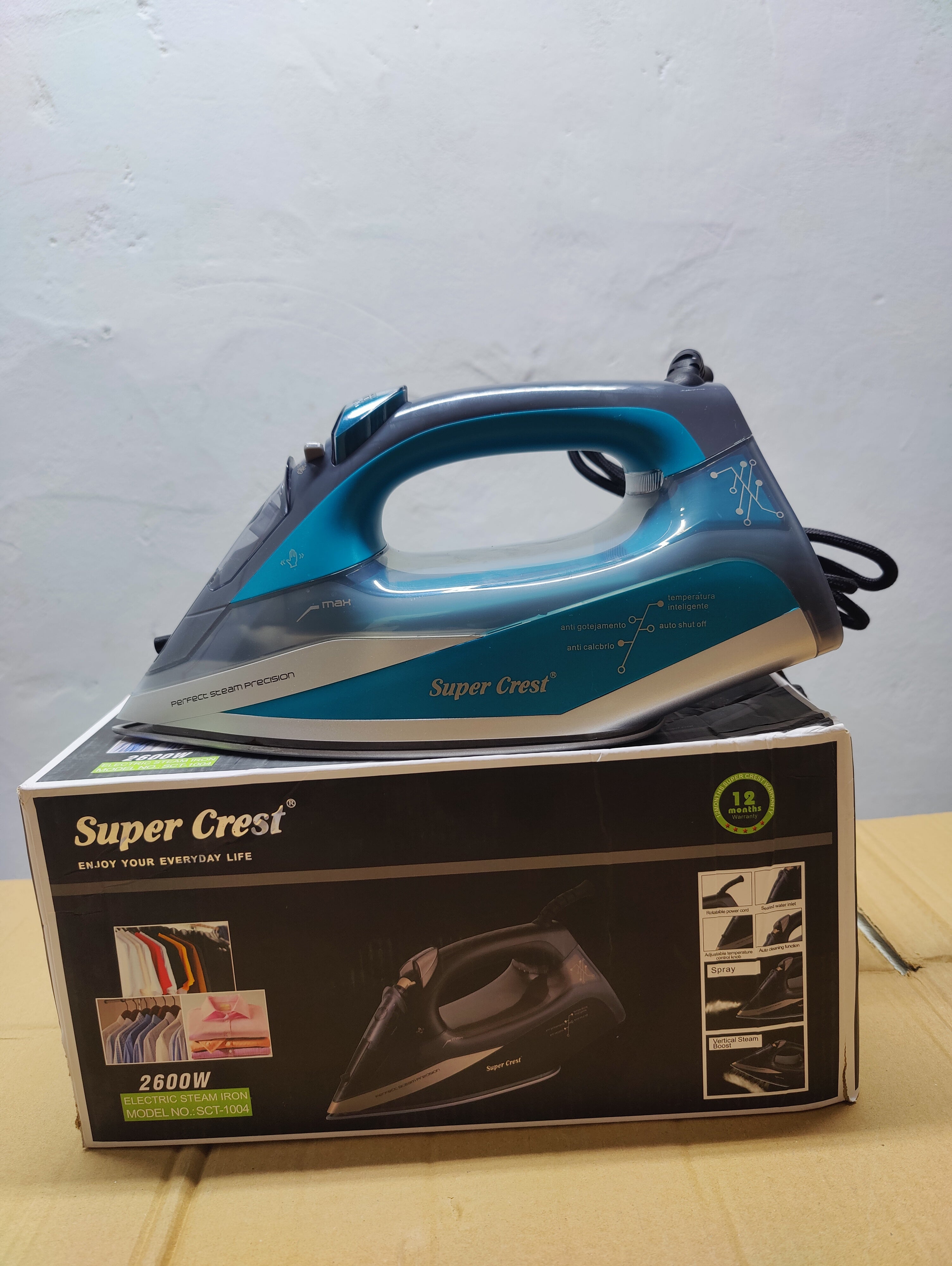 Super Crest Steam iron 2600w Model: SCT-1004