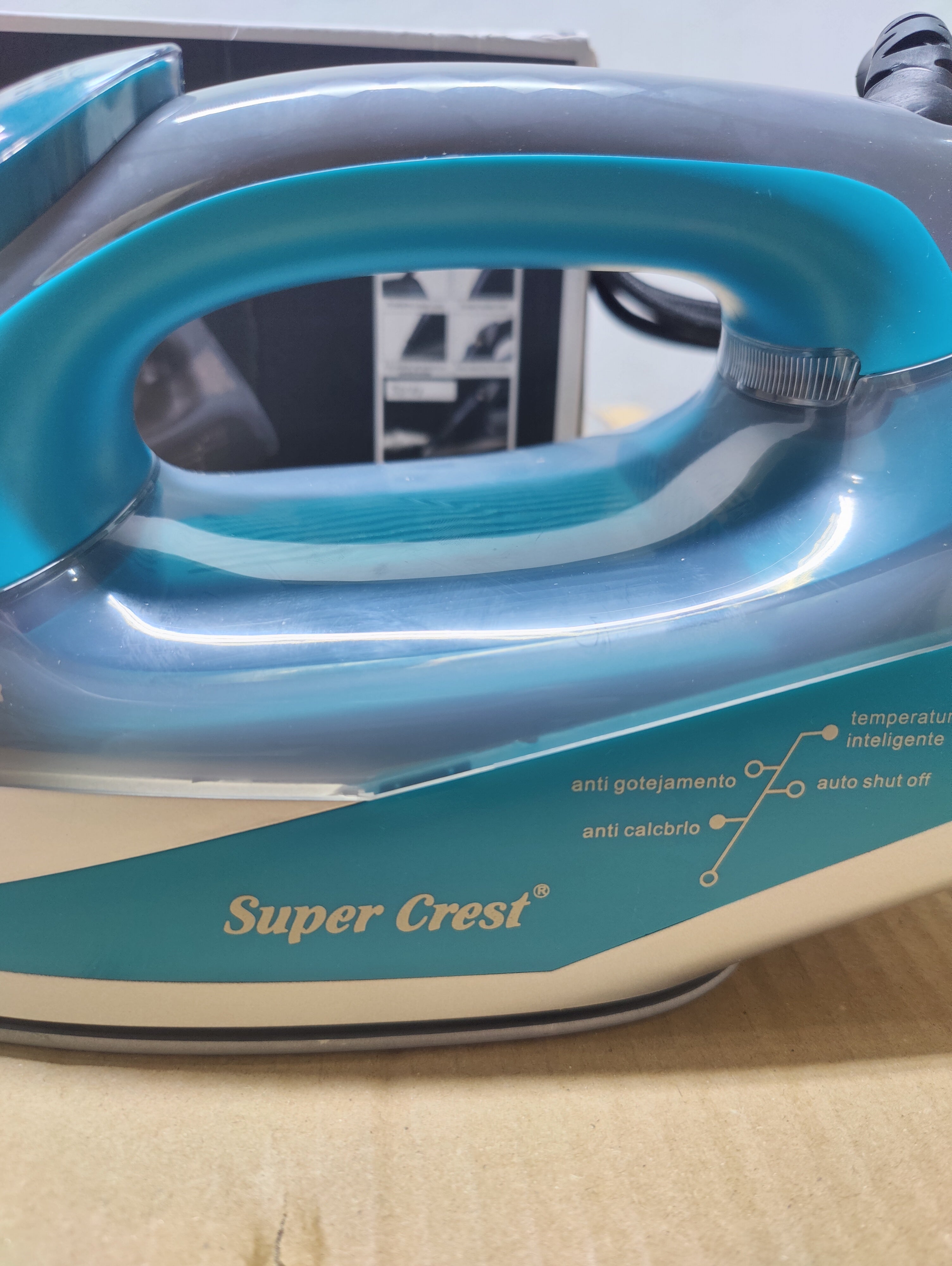Super Crest Steam iron 2600w Model: SCT-1004