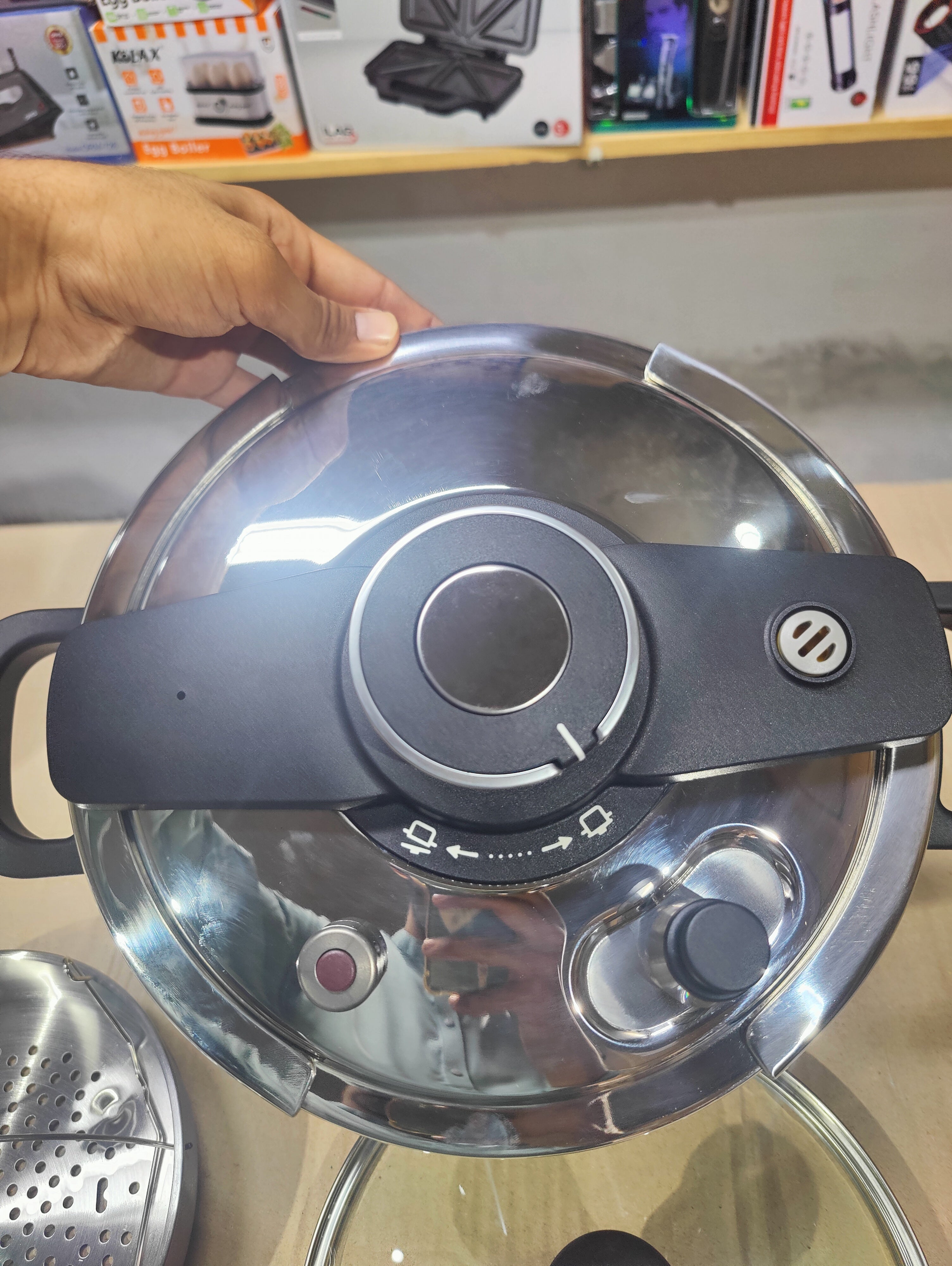 Imported Heavey Stanless Steel 9Litre Pressure Cooker