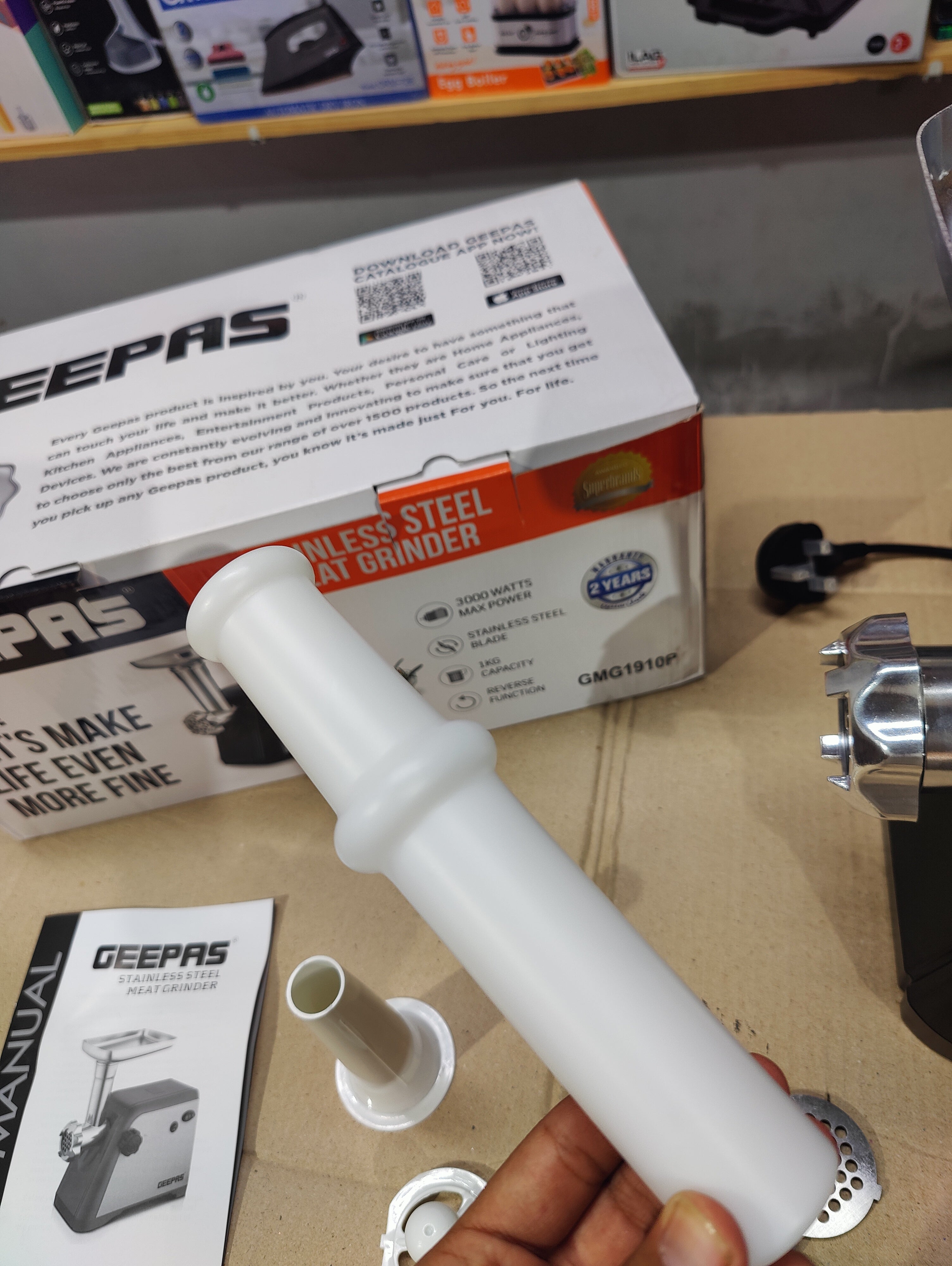 GEEPAS Stainless Steel Meat Grinder 1910