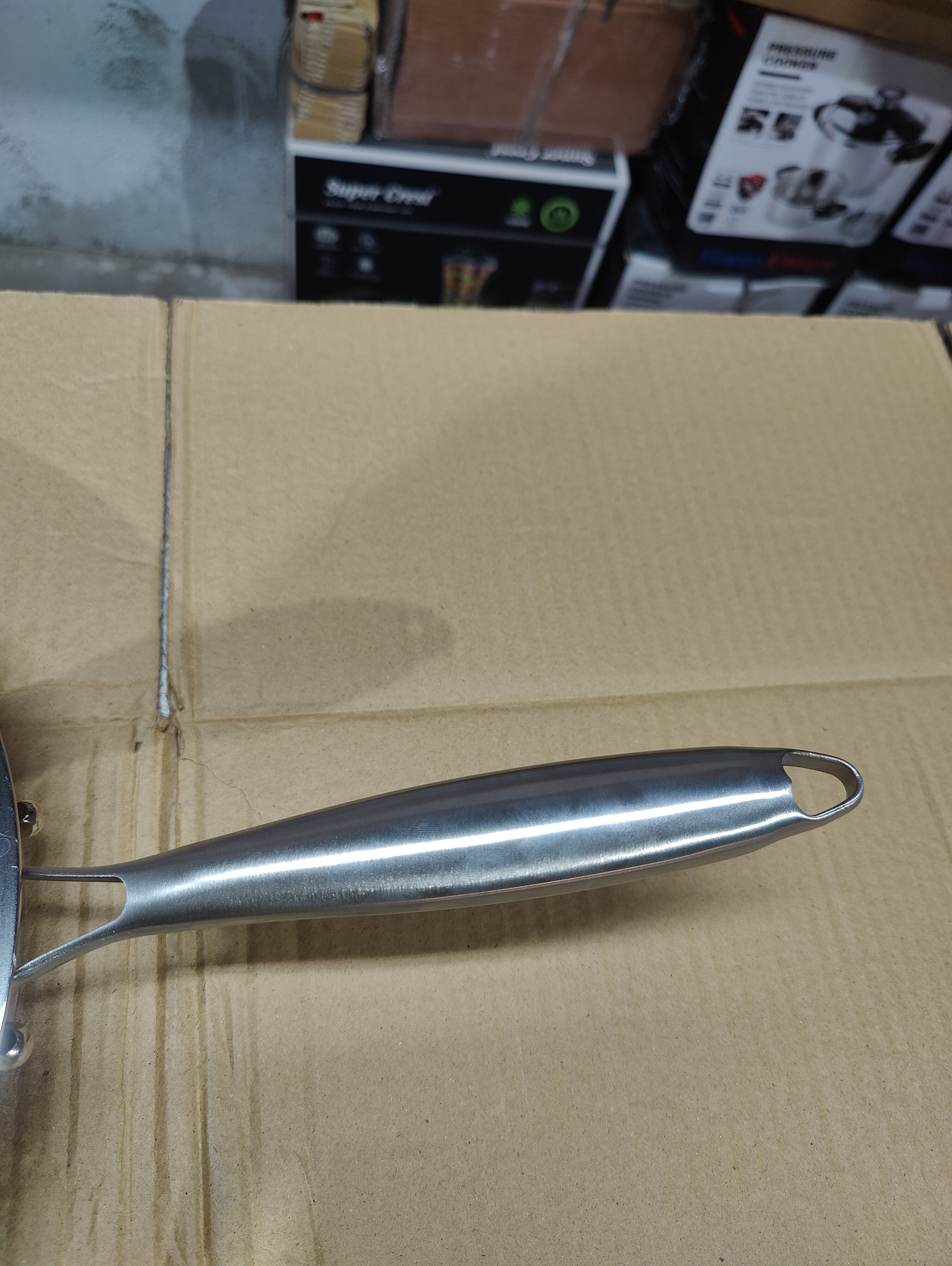 Imported Honeycomb Frypan Laser Crafted Pan with Lid