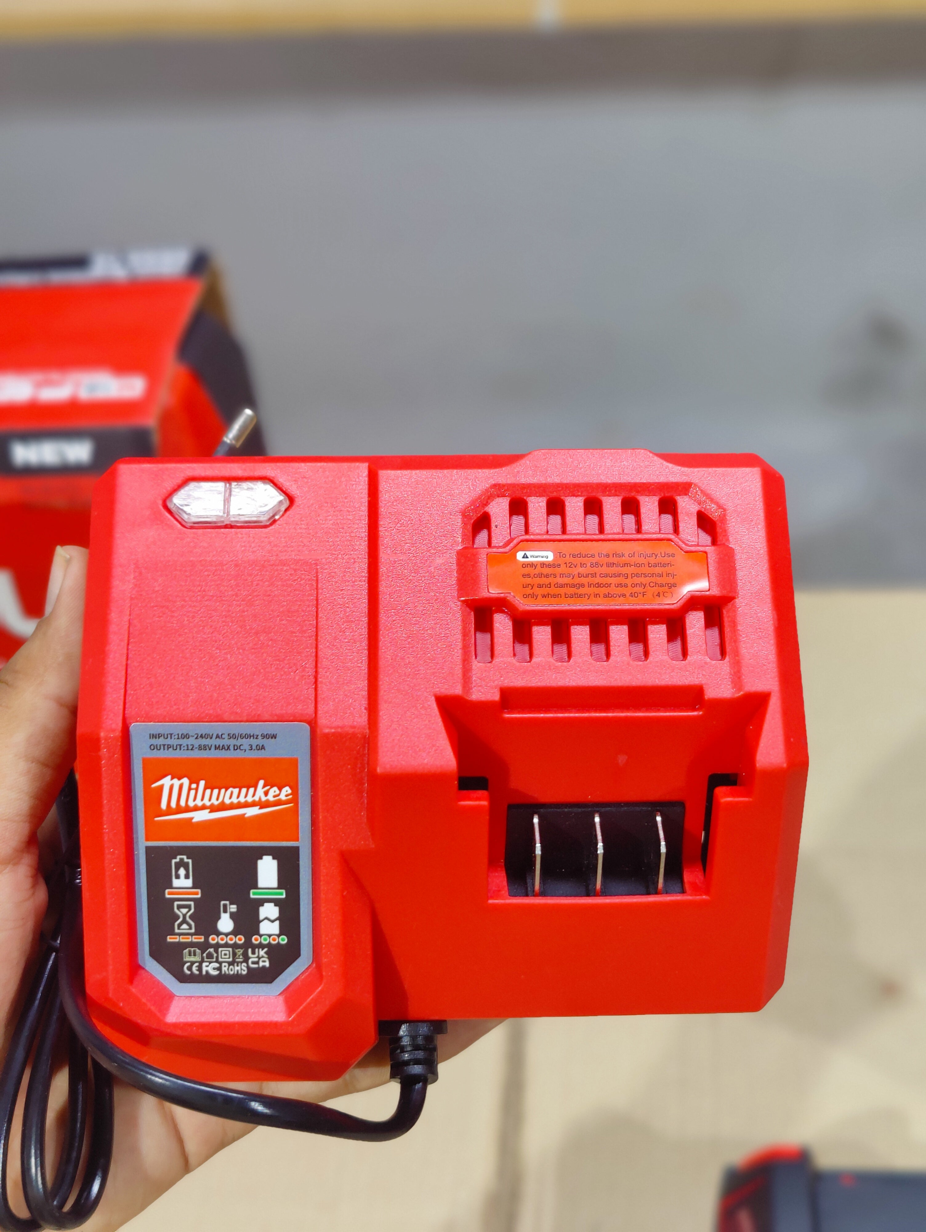 Milwaukee 88V Rechargeable Drill Machine