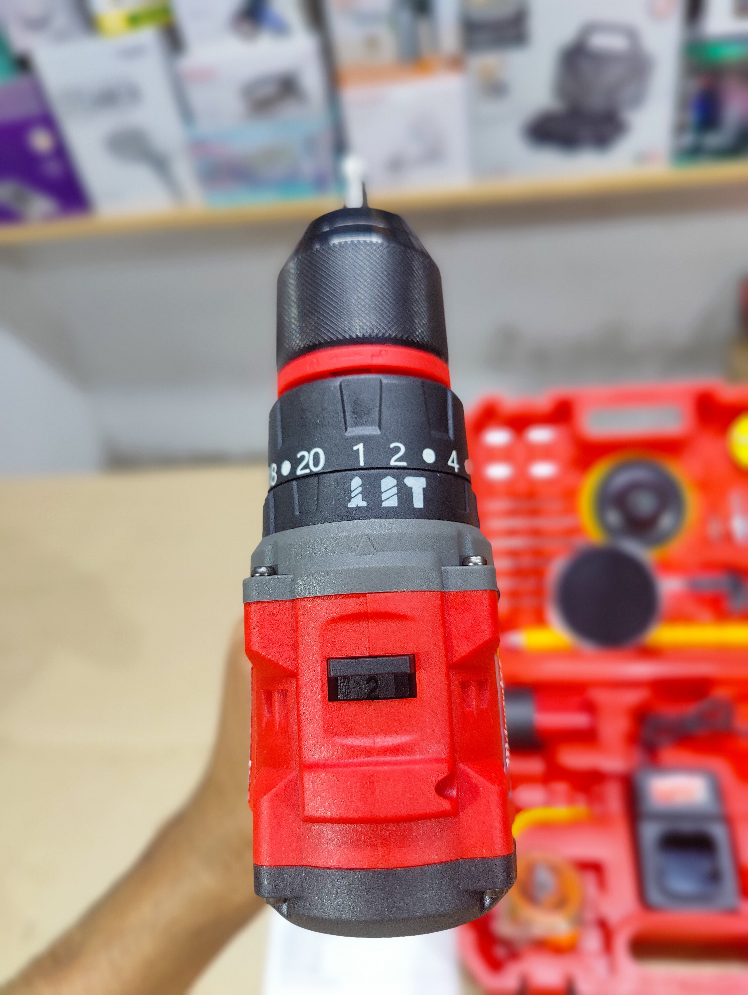 Milwaukee 28V Rechargeable Drill Machine