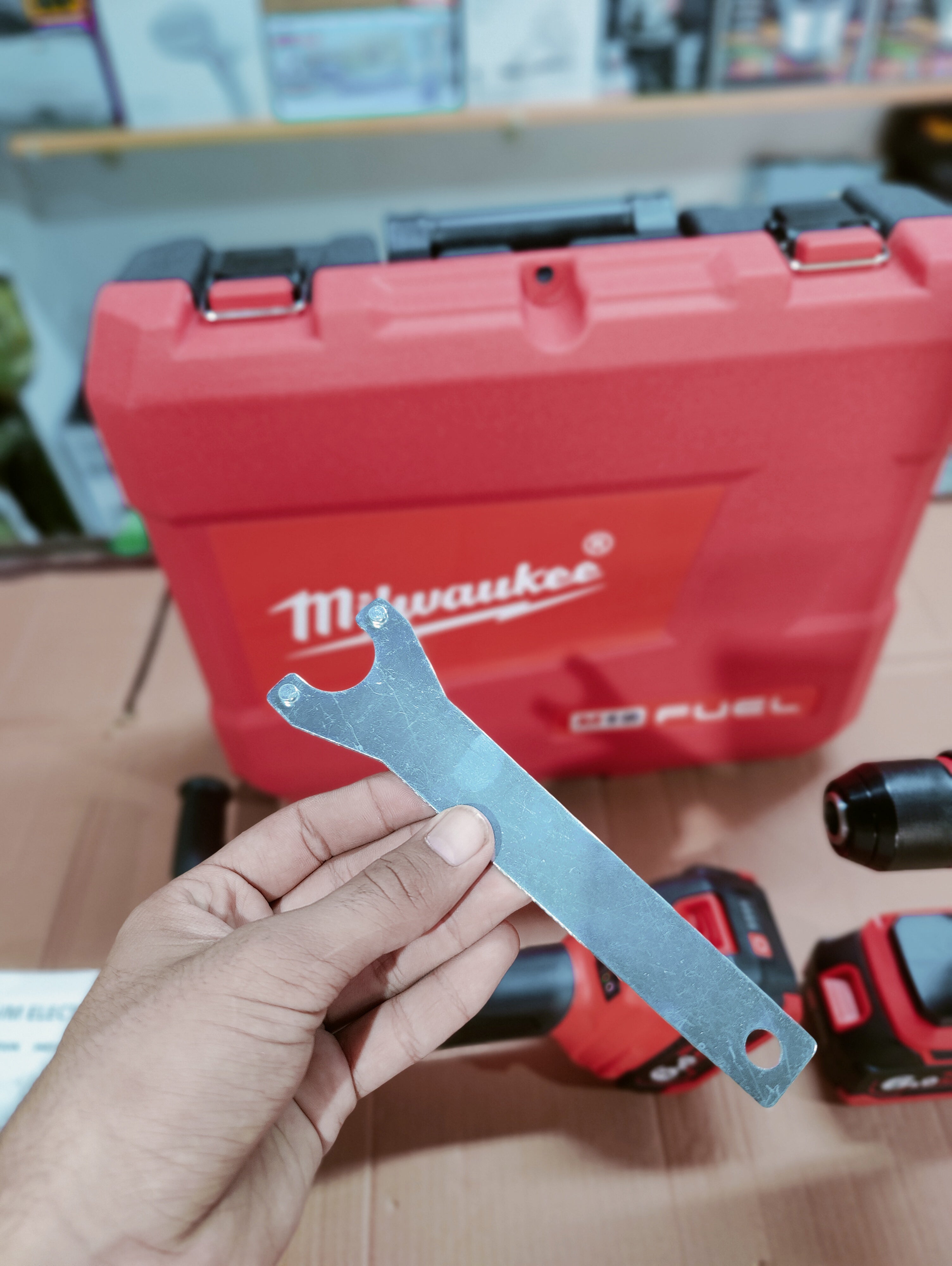 Milwaukee 2in 1 m18 Fuel Drill & Grinder 88V