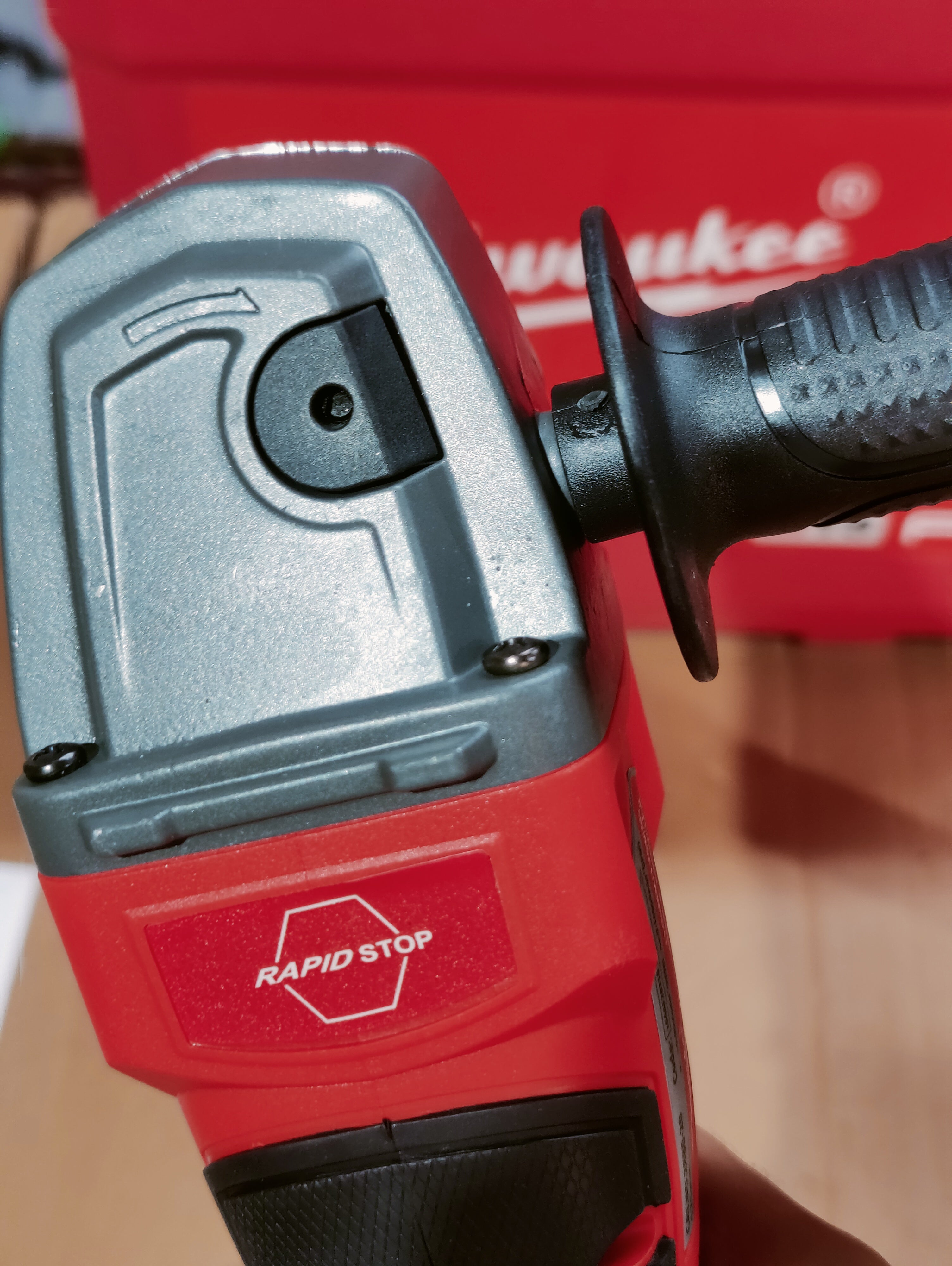 Milwaukee 2in 1 m18 Fuel Drill & Grinder 88V