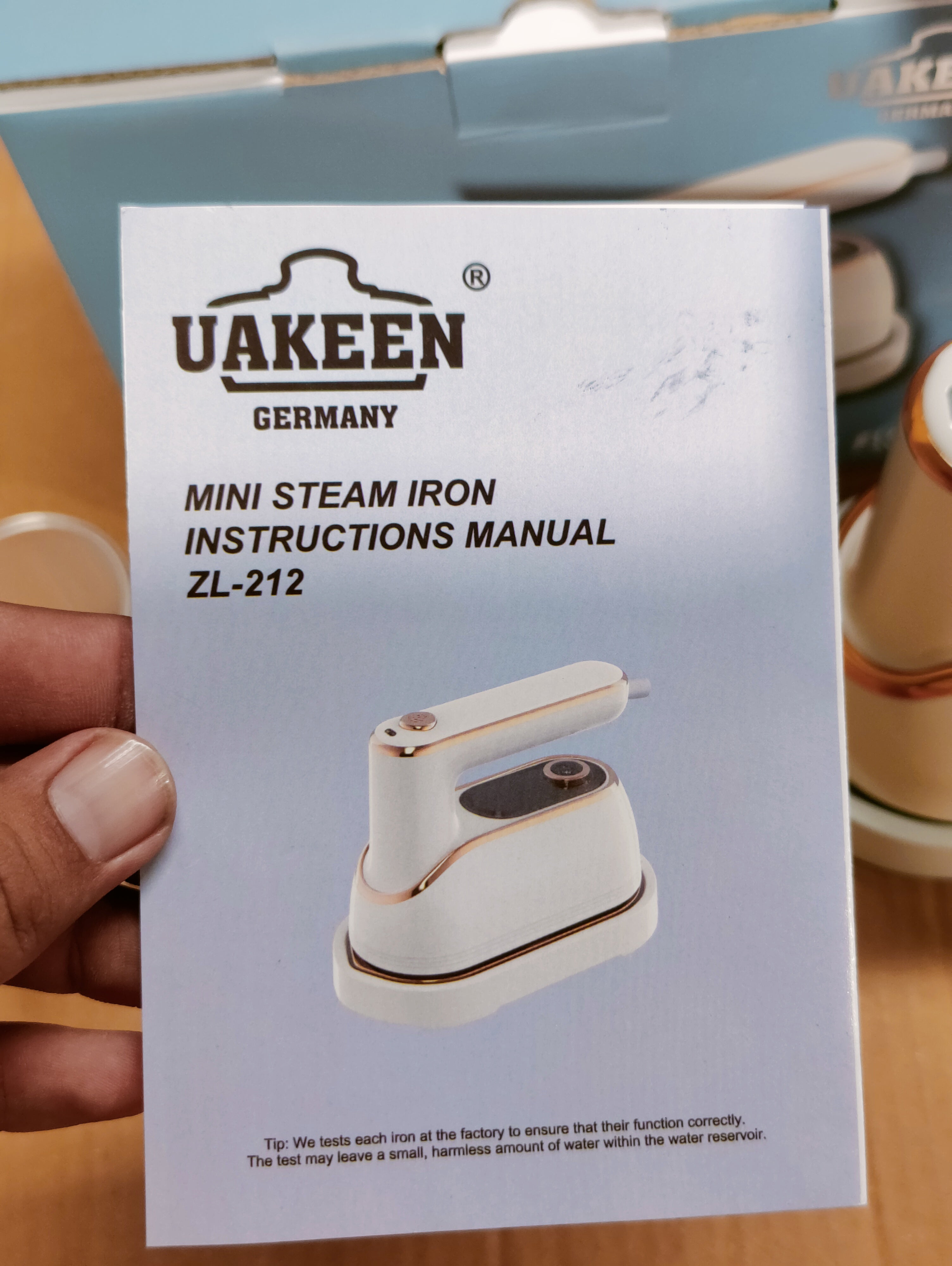 Uakeen Folding Travel Steam Iron ZL-212
