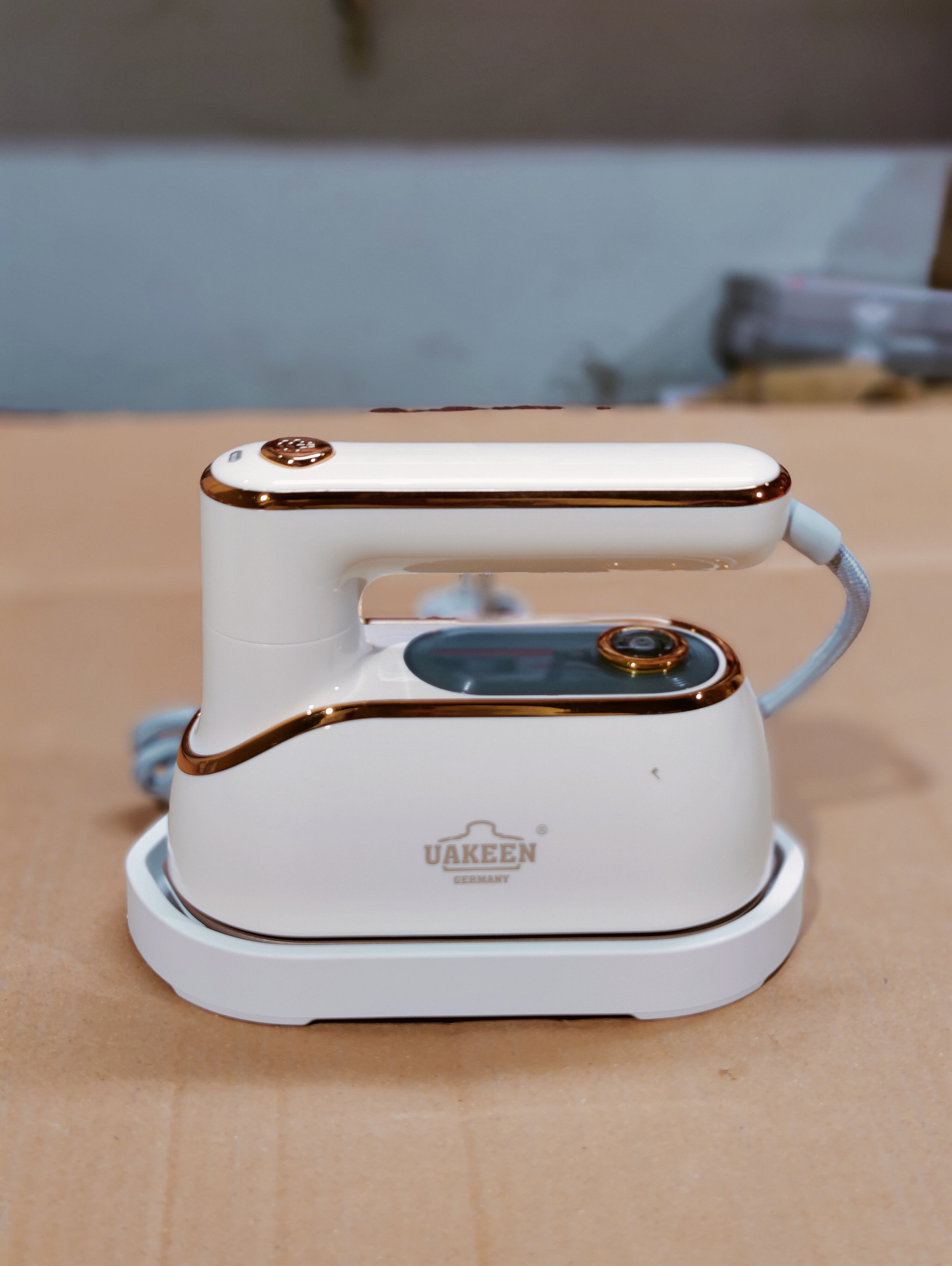 Uakeen Folding Travel Steam Iron ZL-212