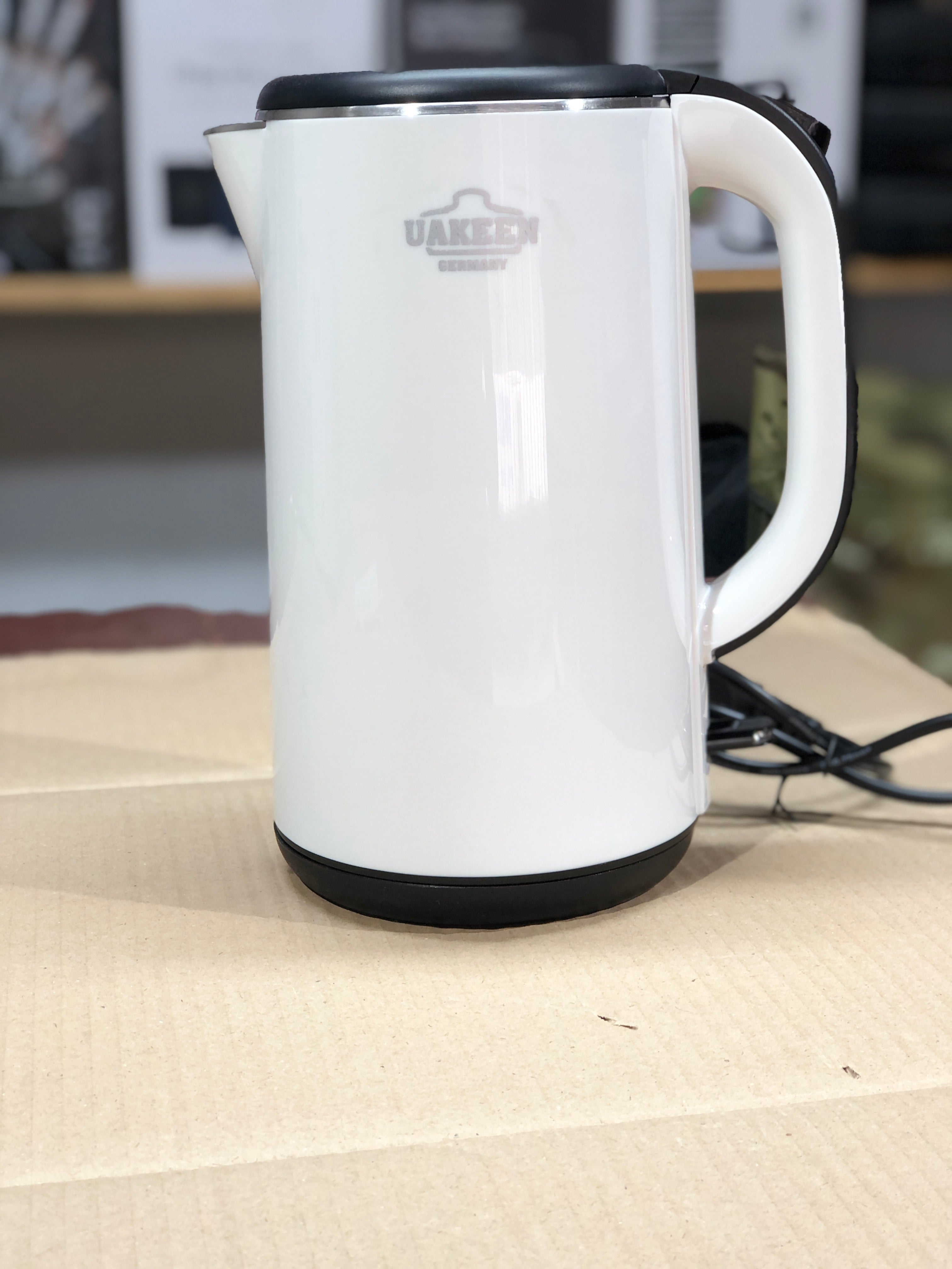 Uakeen Cool Touch Electric Kettle ZL-001