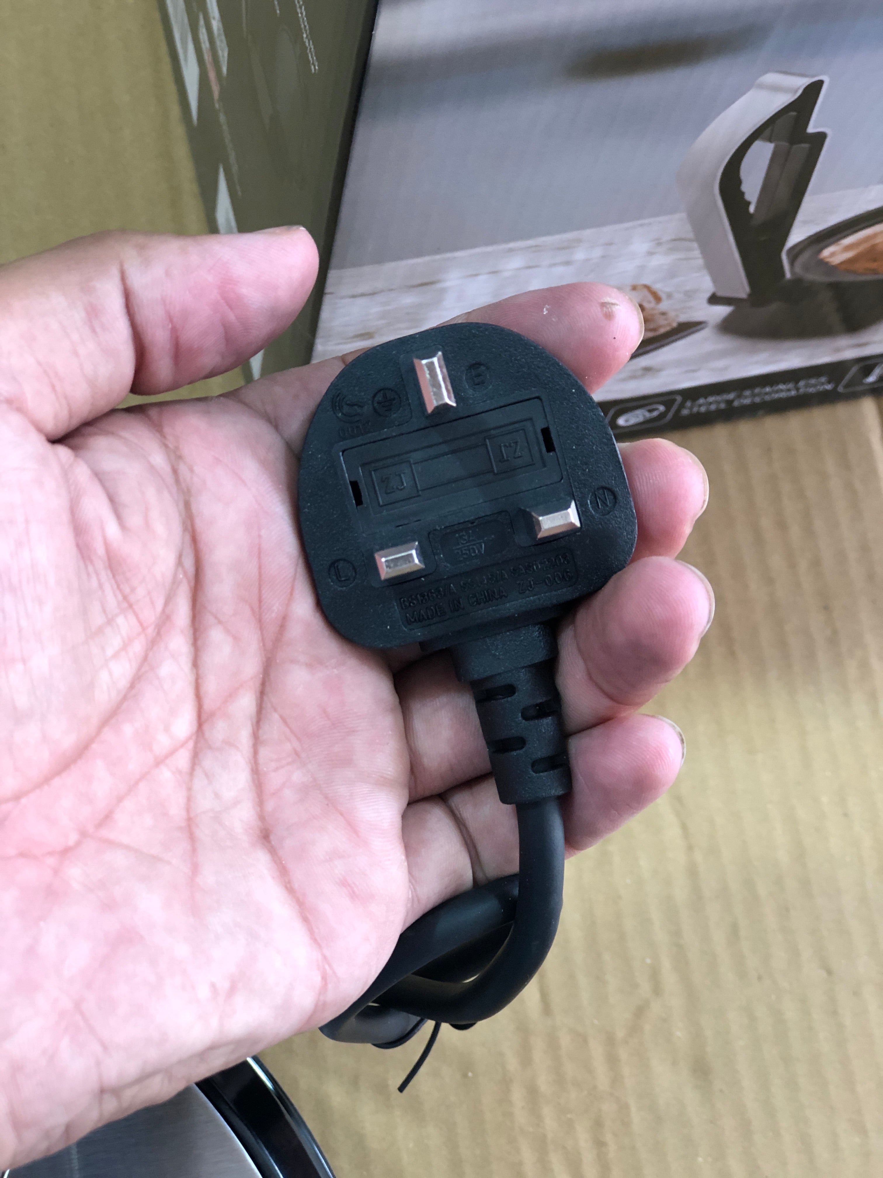 GEEPAS Roti Maker GCM6125N