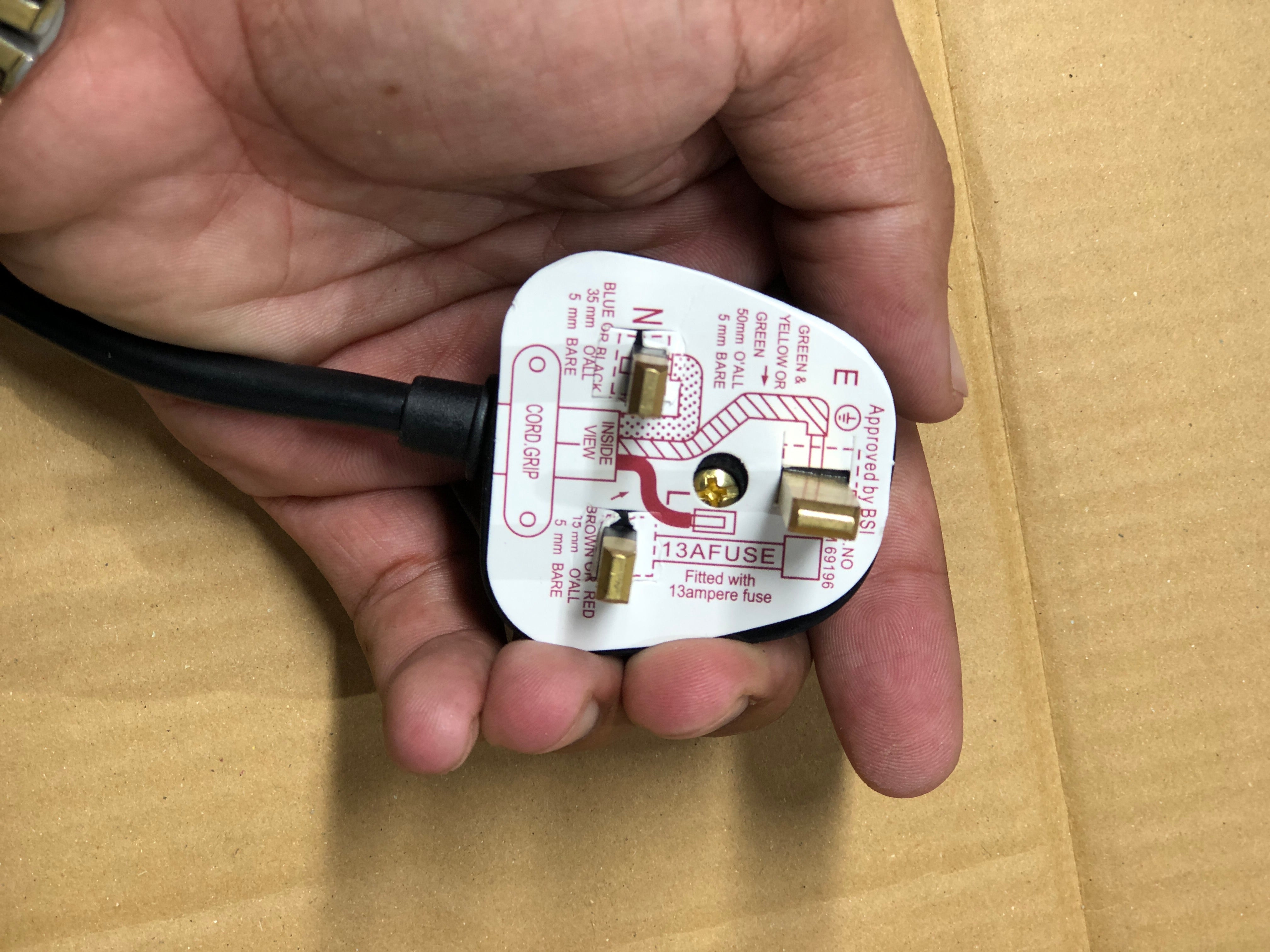 UAE Lot Imported Airmate Electric Cramic Heater 2000W