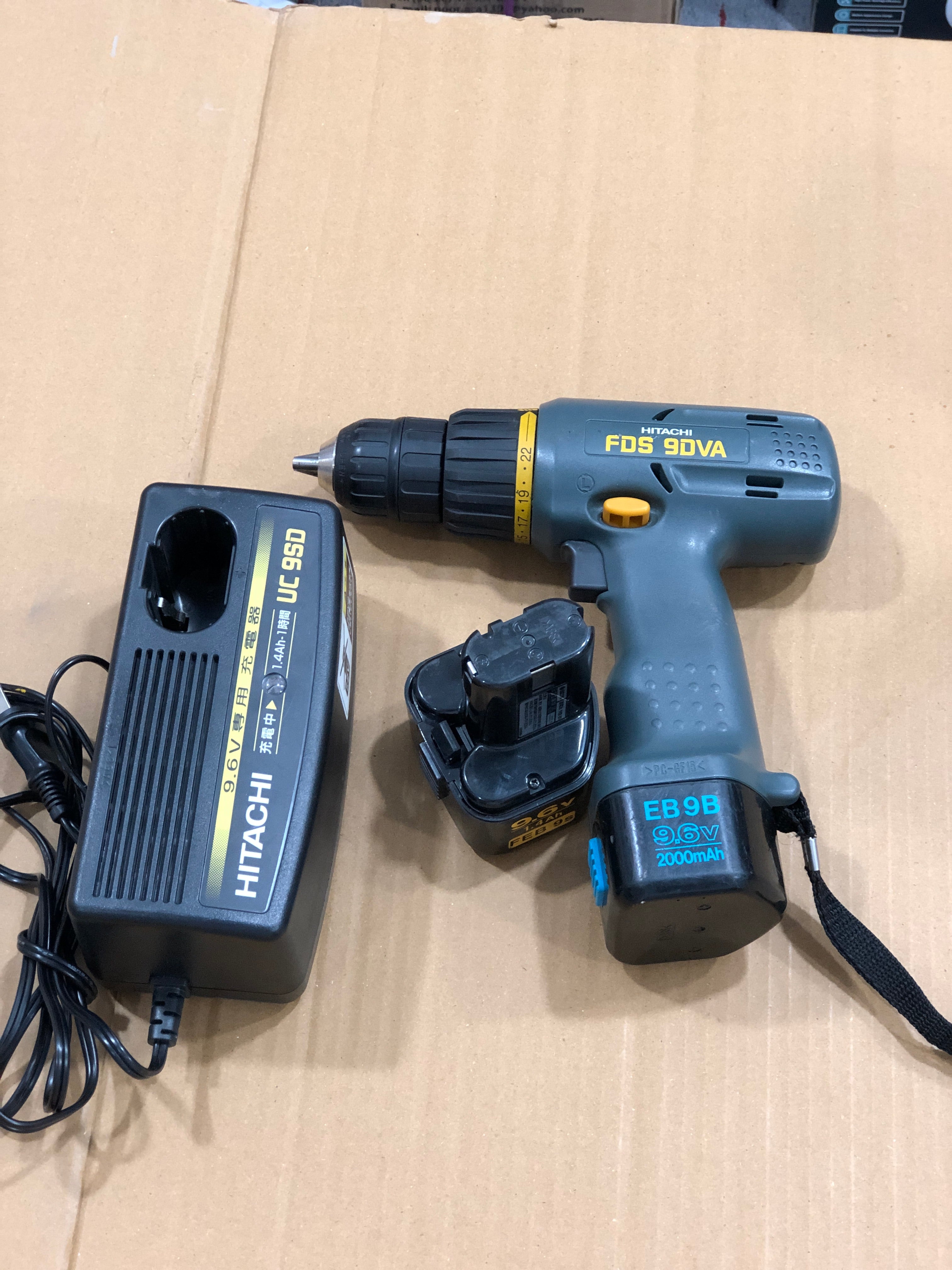 HITACHI CORDLESS DRIVE DRILL 9.6V