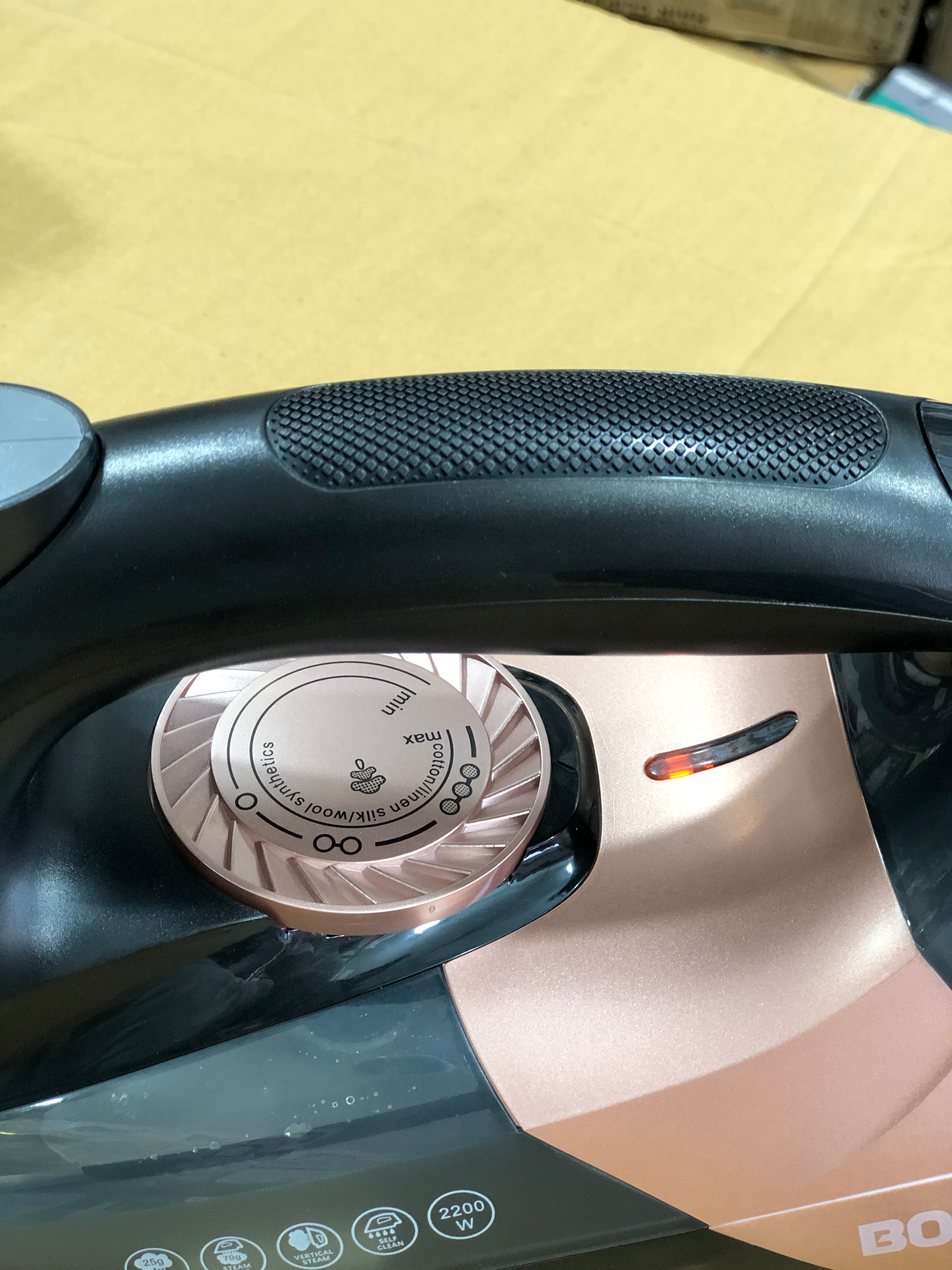 Boma Steam Iron BM-291