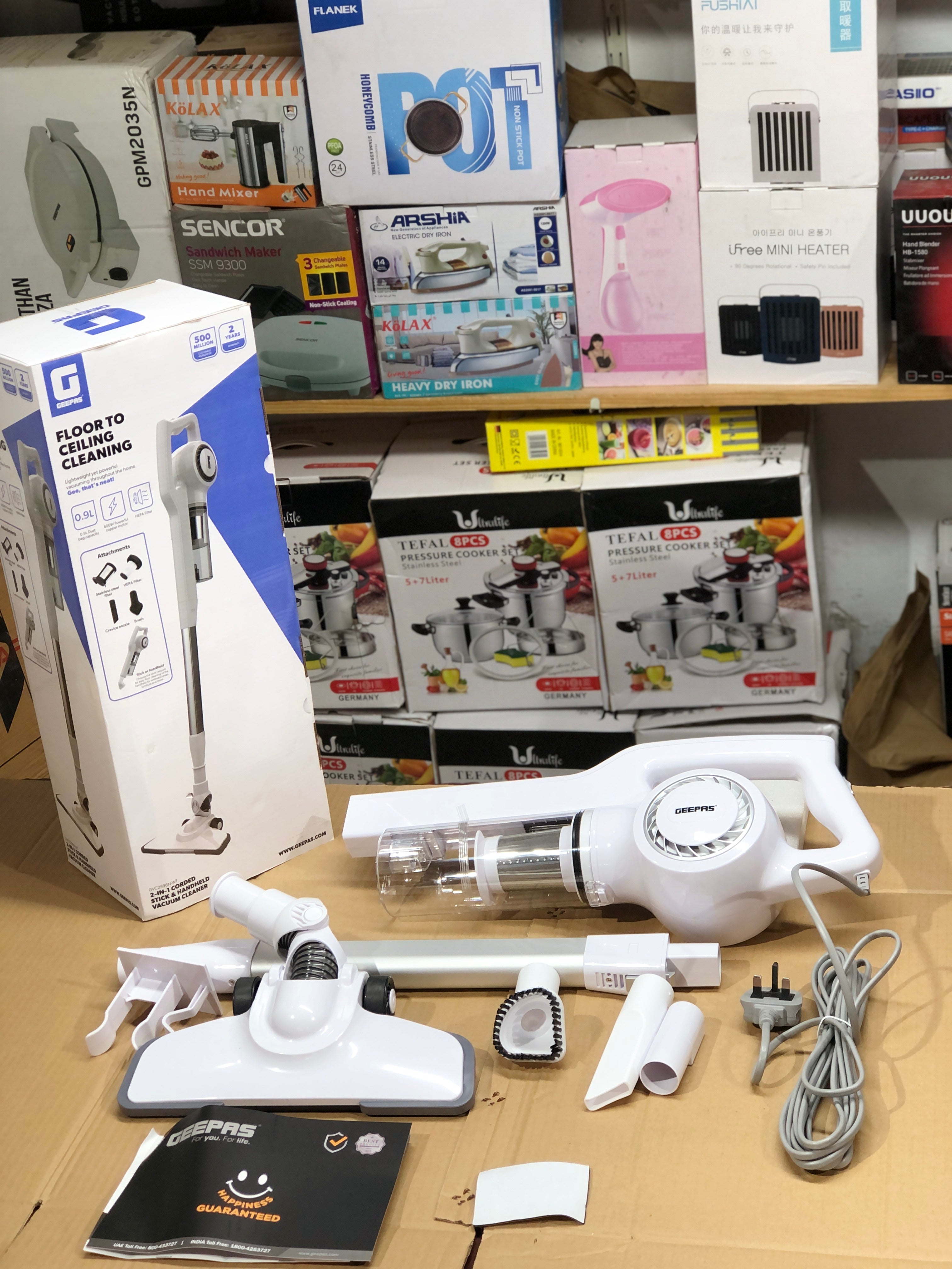 Geepas 2-in-1 Cordless Low-Noise Lightweight Stick Vacuum Cleaner GVC2596N