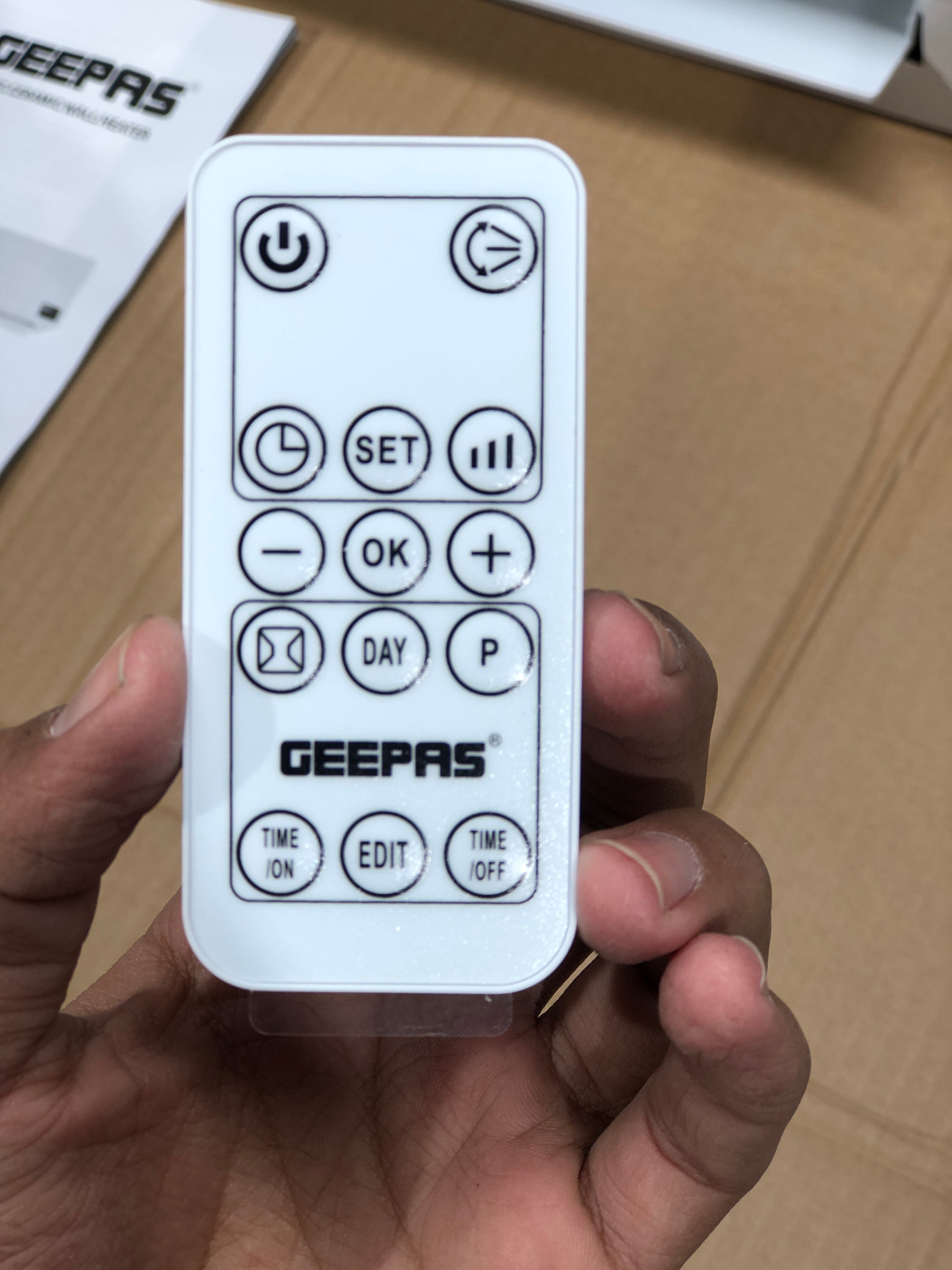 Geepas PTC Ceramic Wall Heater 28563