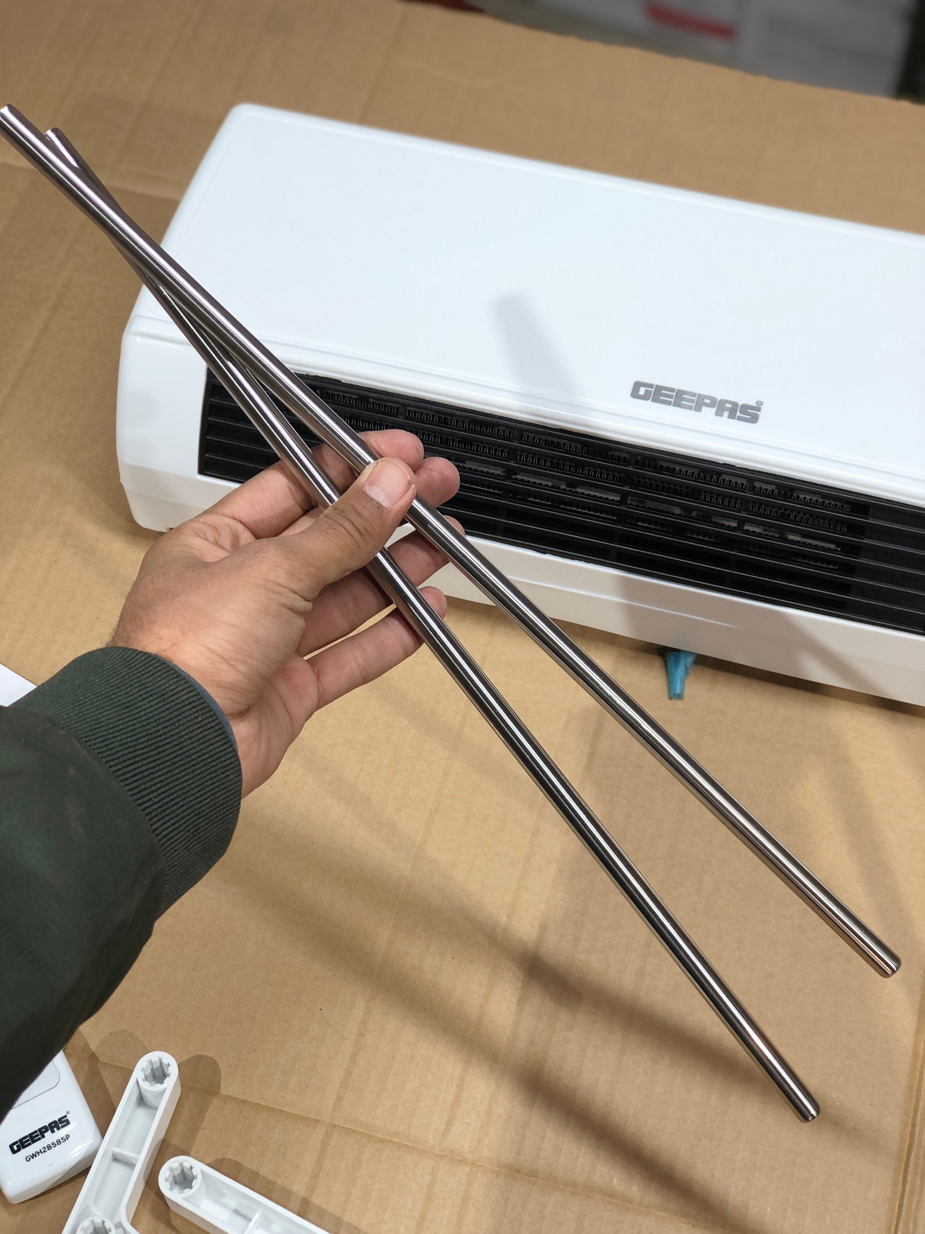 Geepas Ecowarm Wall Mounted PTC Heater 28585