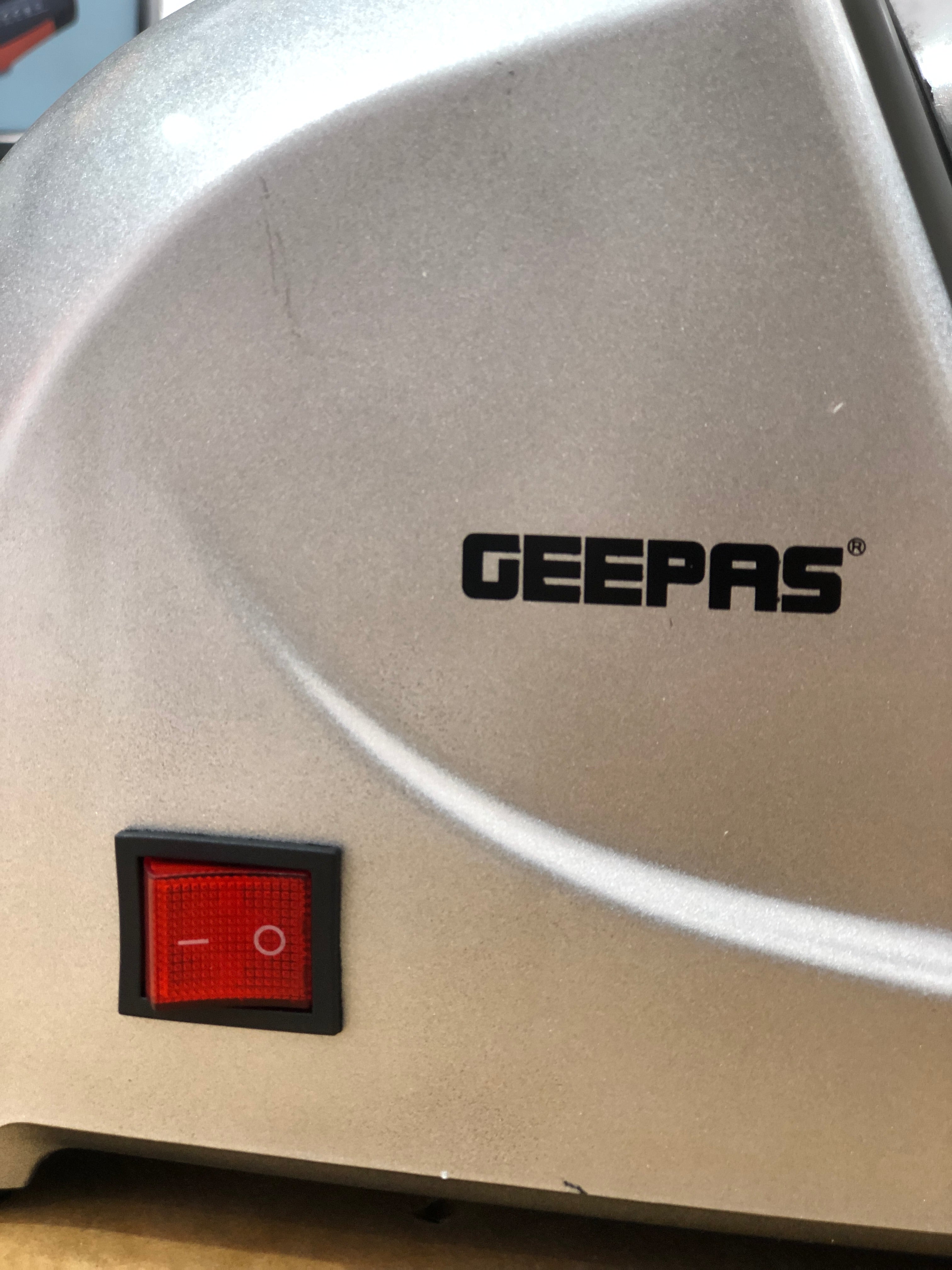 Geepas Ice Crusher Machine GIC63125