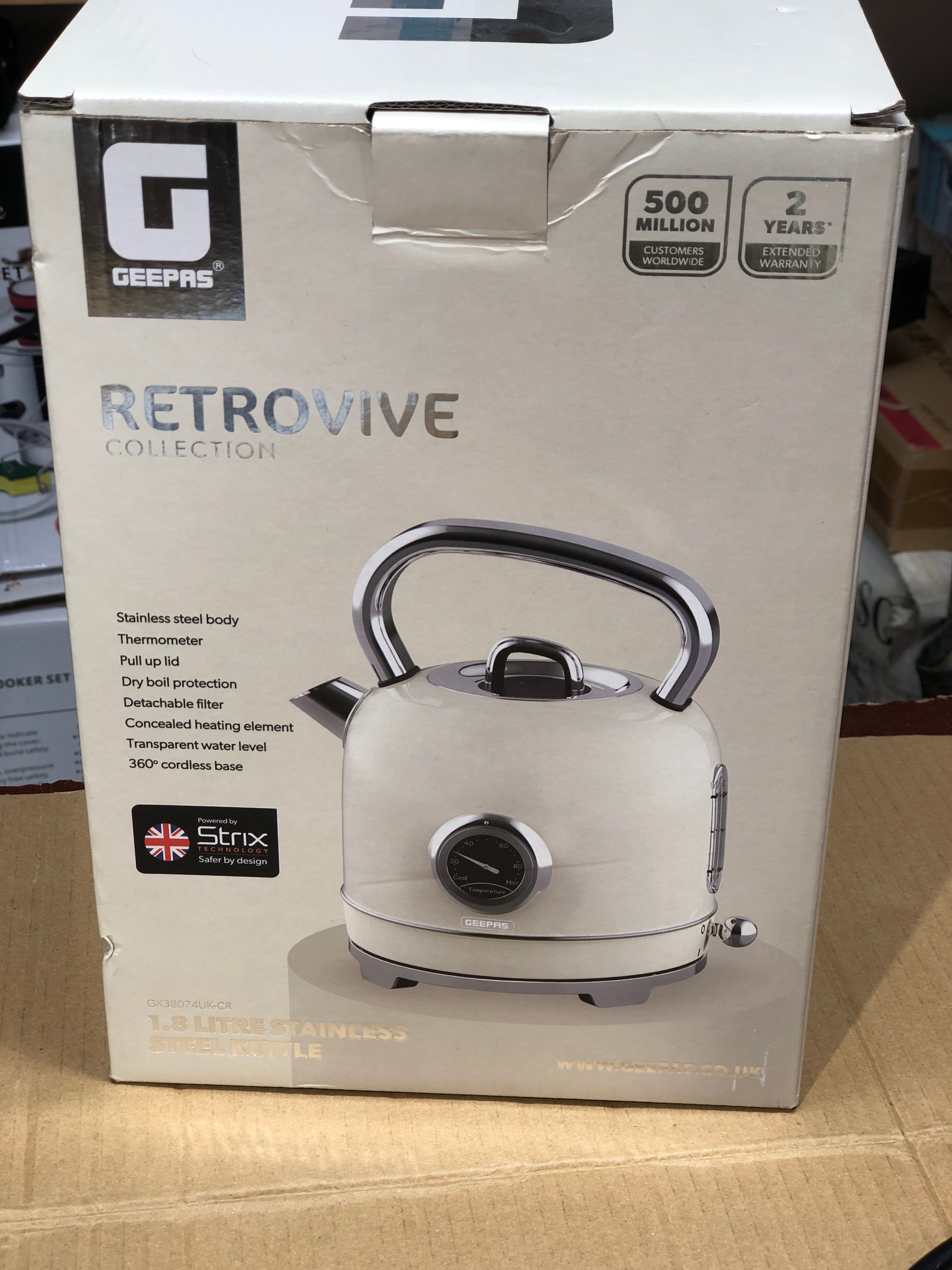 Geepas Retrovive 1.8L Stainless Steel Kettle 38074
