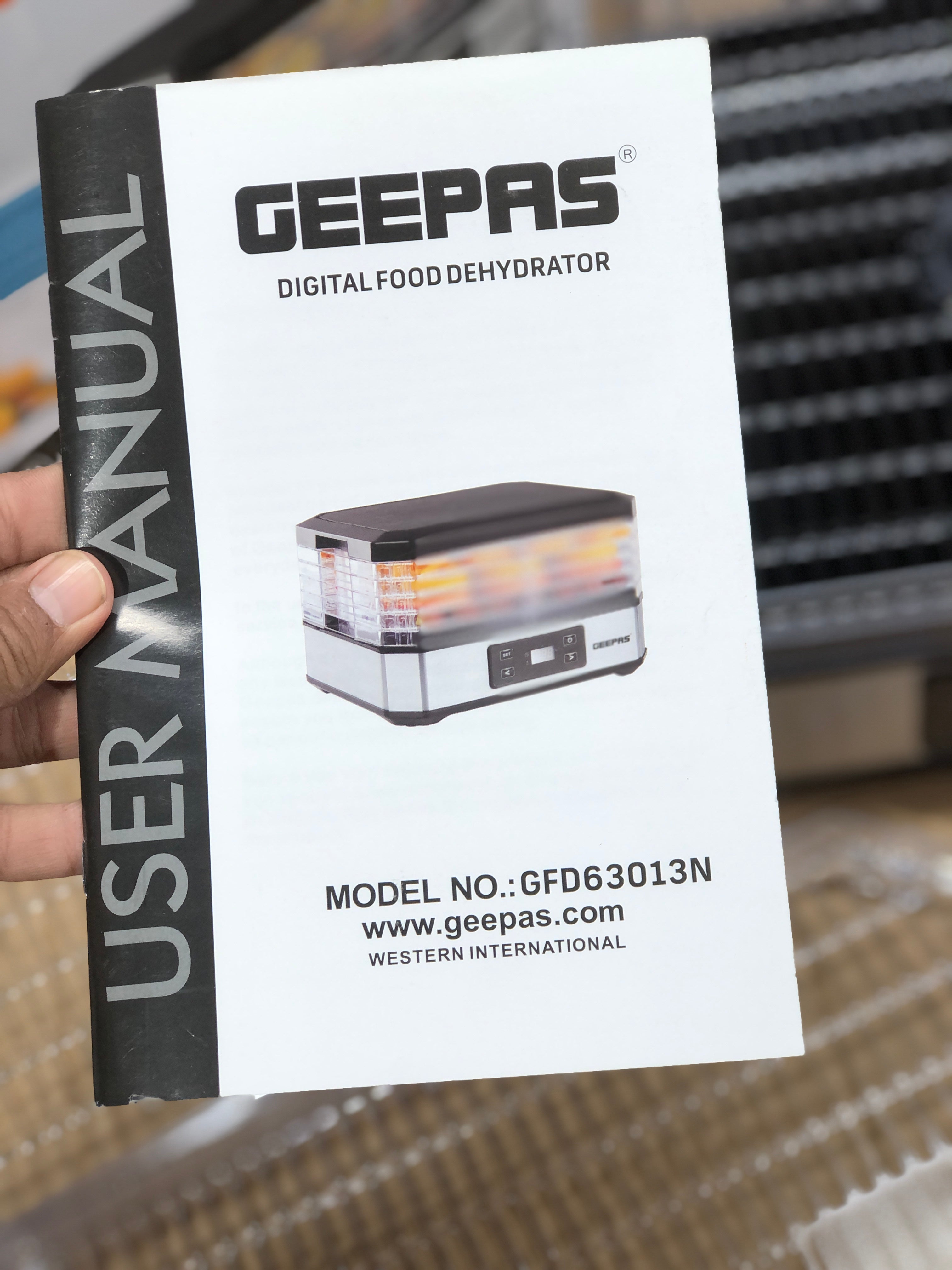 Geepas 5 Trays Dehydrater GFD63013N