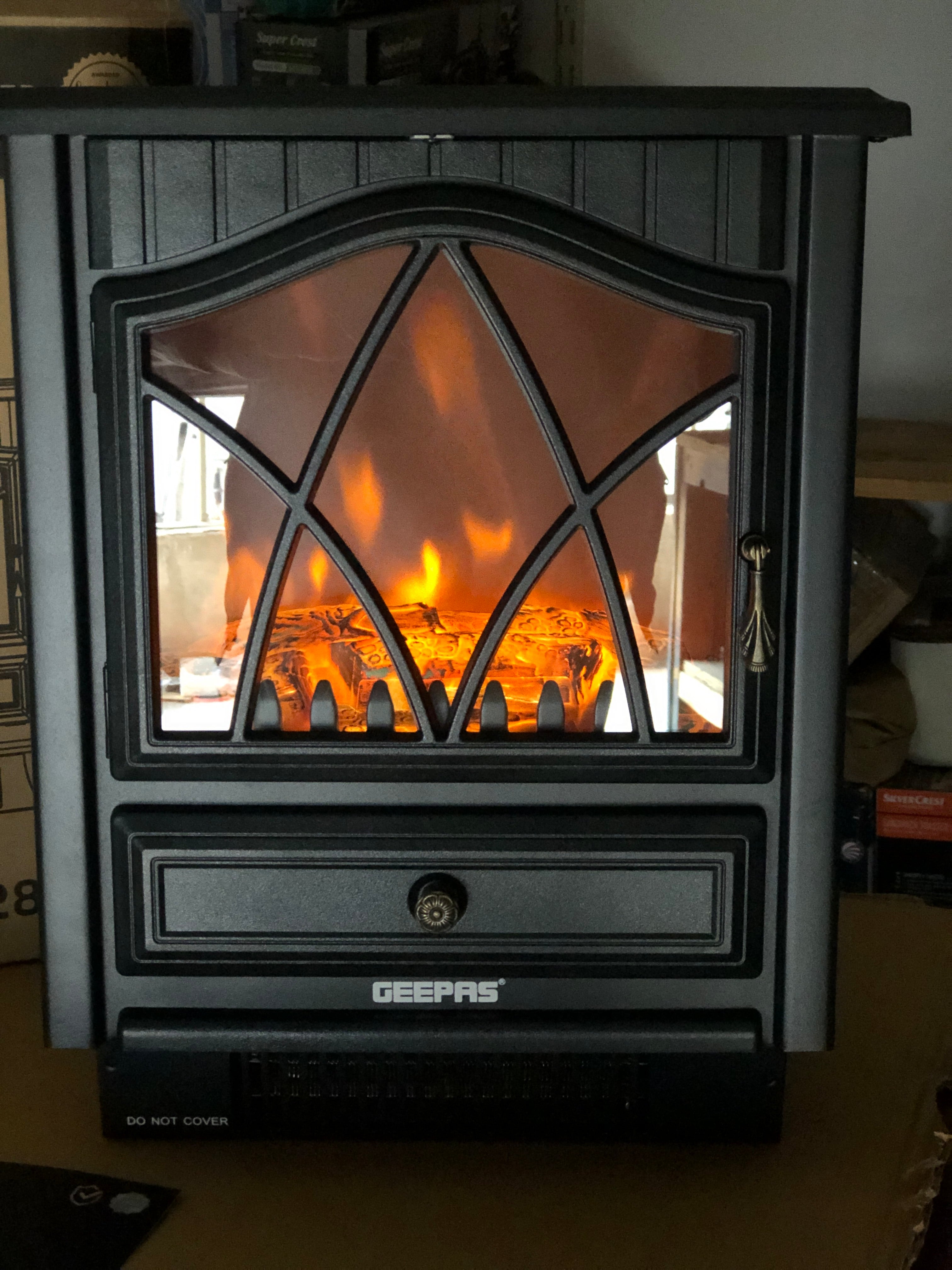 Geepas Flame Effect Cabin Electric Heater 28584