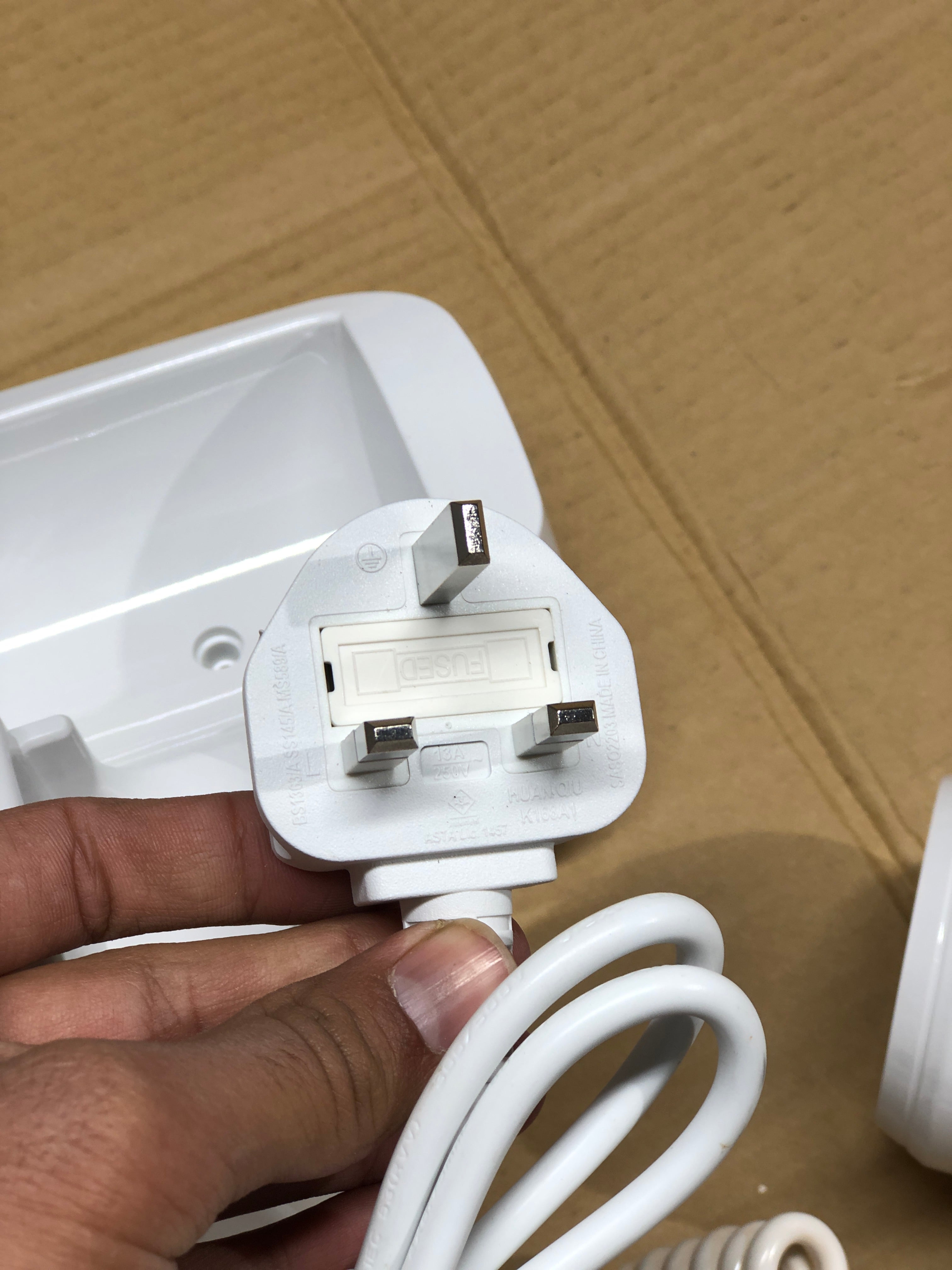 Geepas 1200W Wall Mounted Hair Dryer 86073