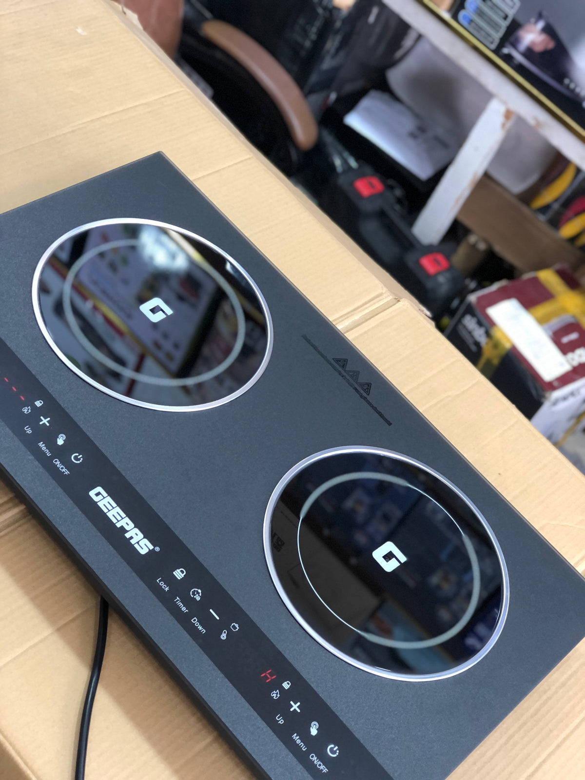 GEEPAS Double Digital Infrared Hot Plate Gic 6135P