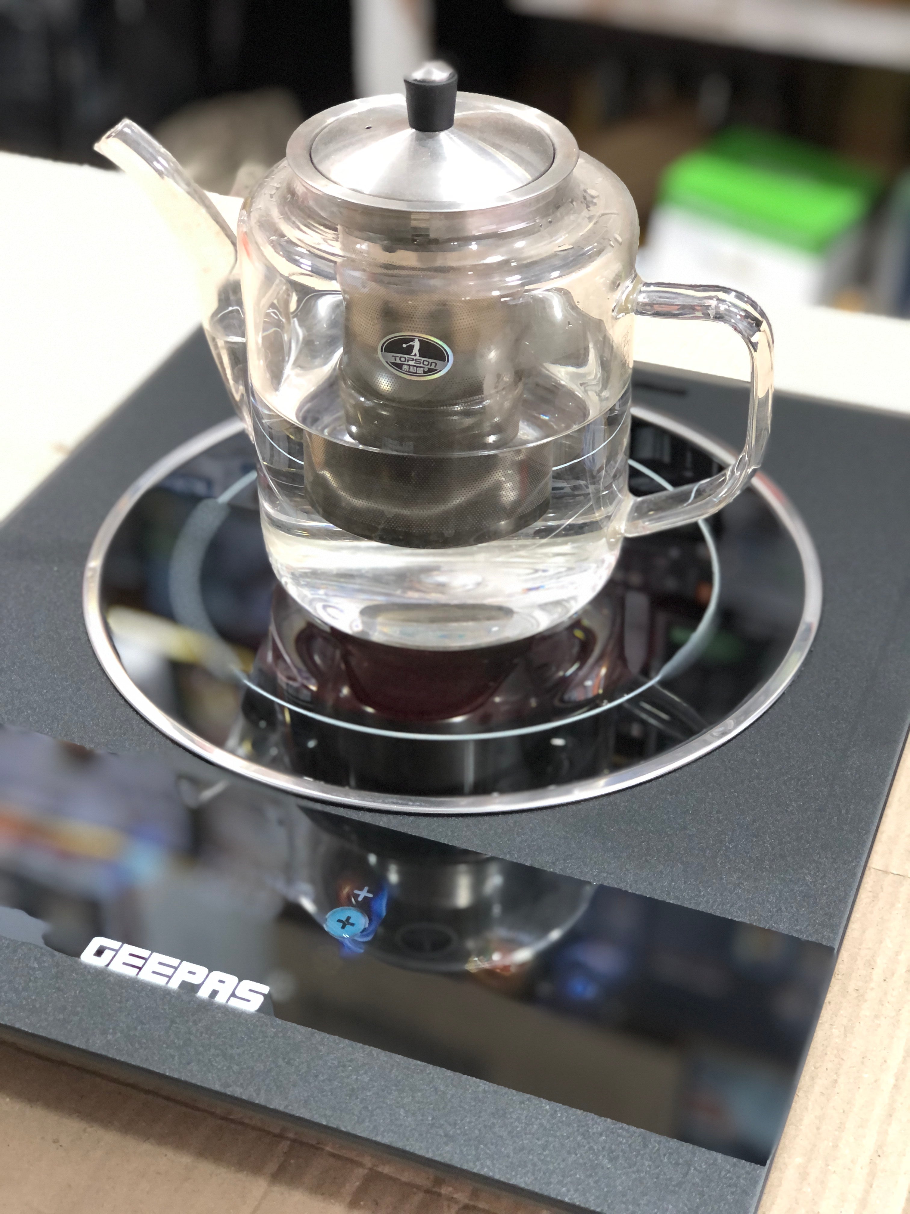 Geepas Digital Infrared Universal Hot Plate GIC33033P