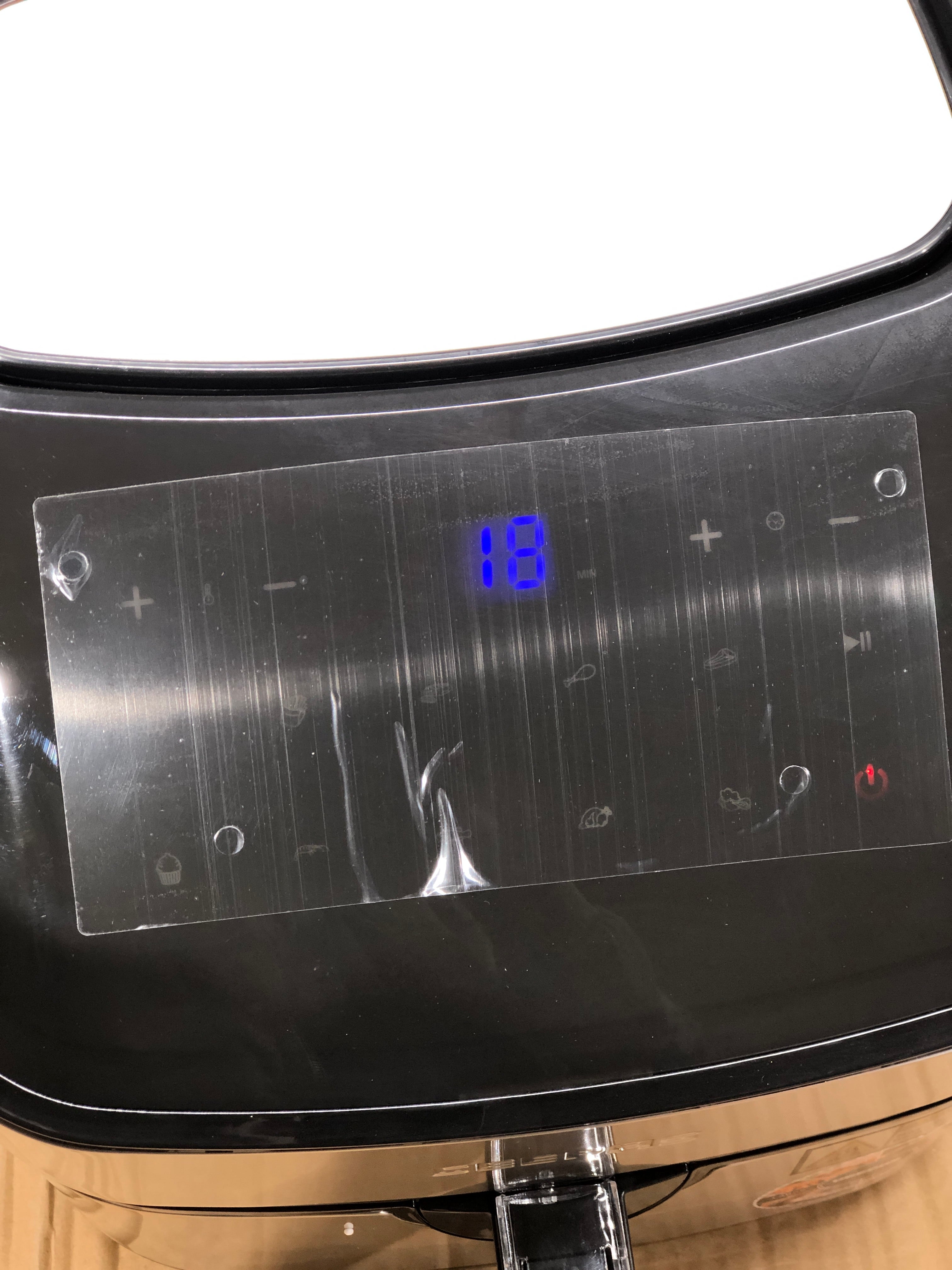 Geepas Digital 7.5L Air Fryer GAF37530