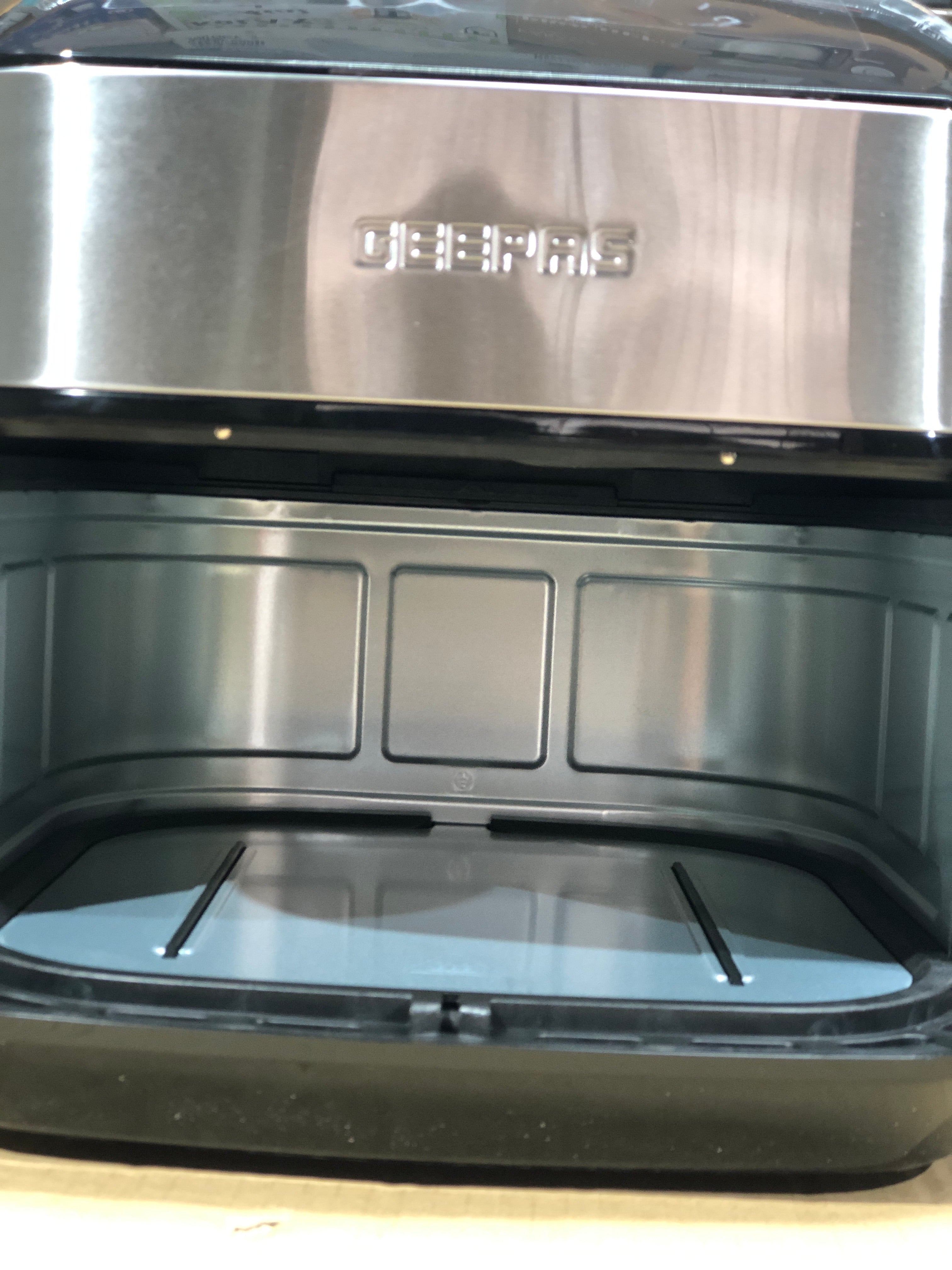 Geepas Digital 7.5L Air Fryer GAF37530