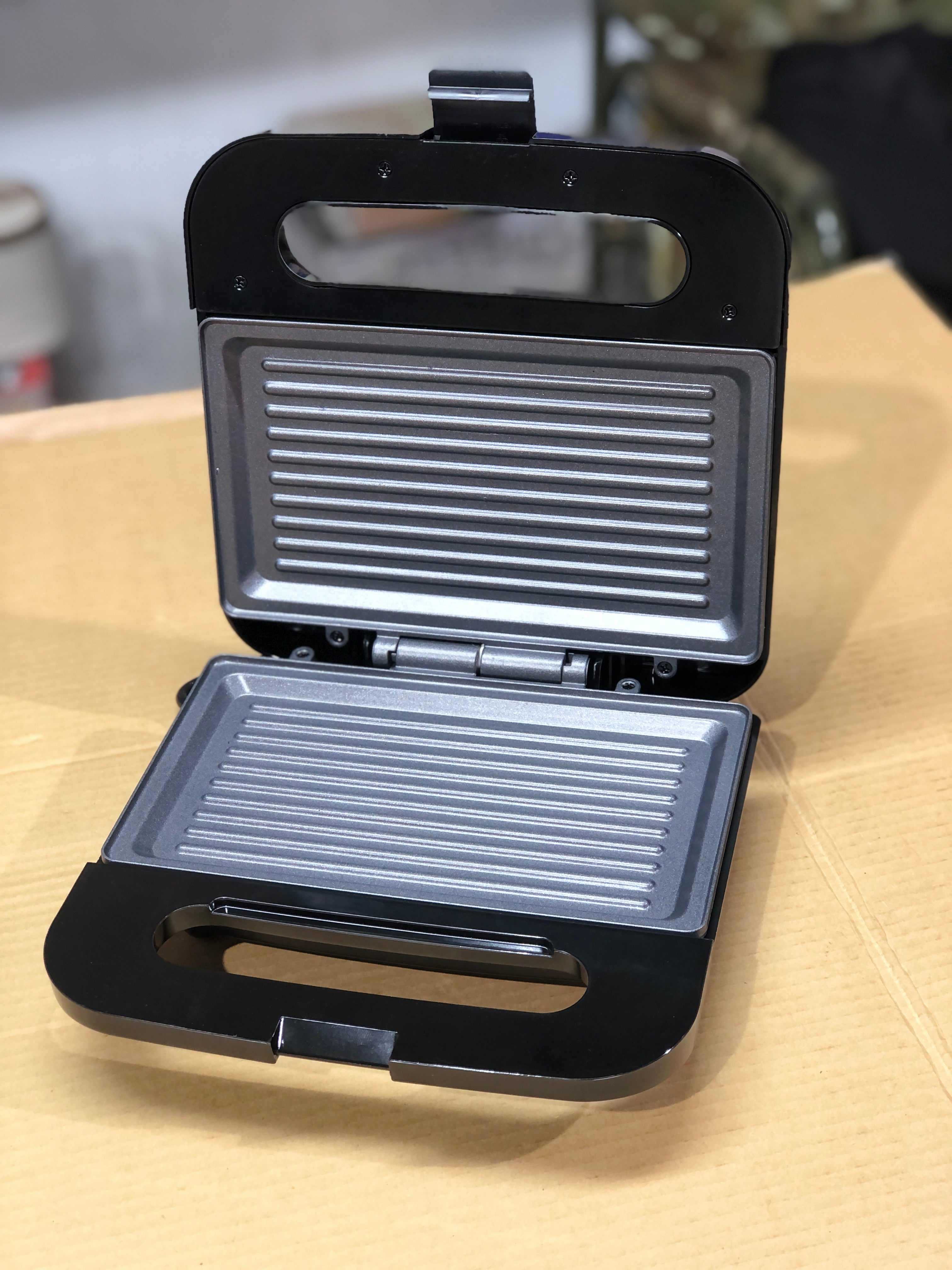 Uakeen Electric Grill Maker