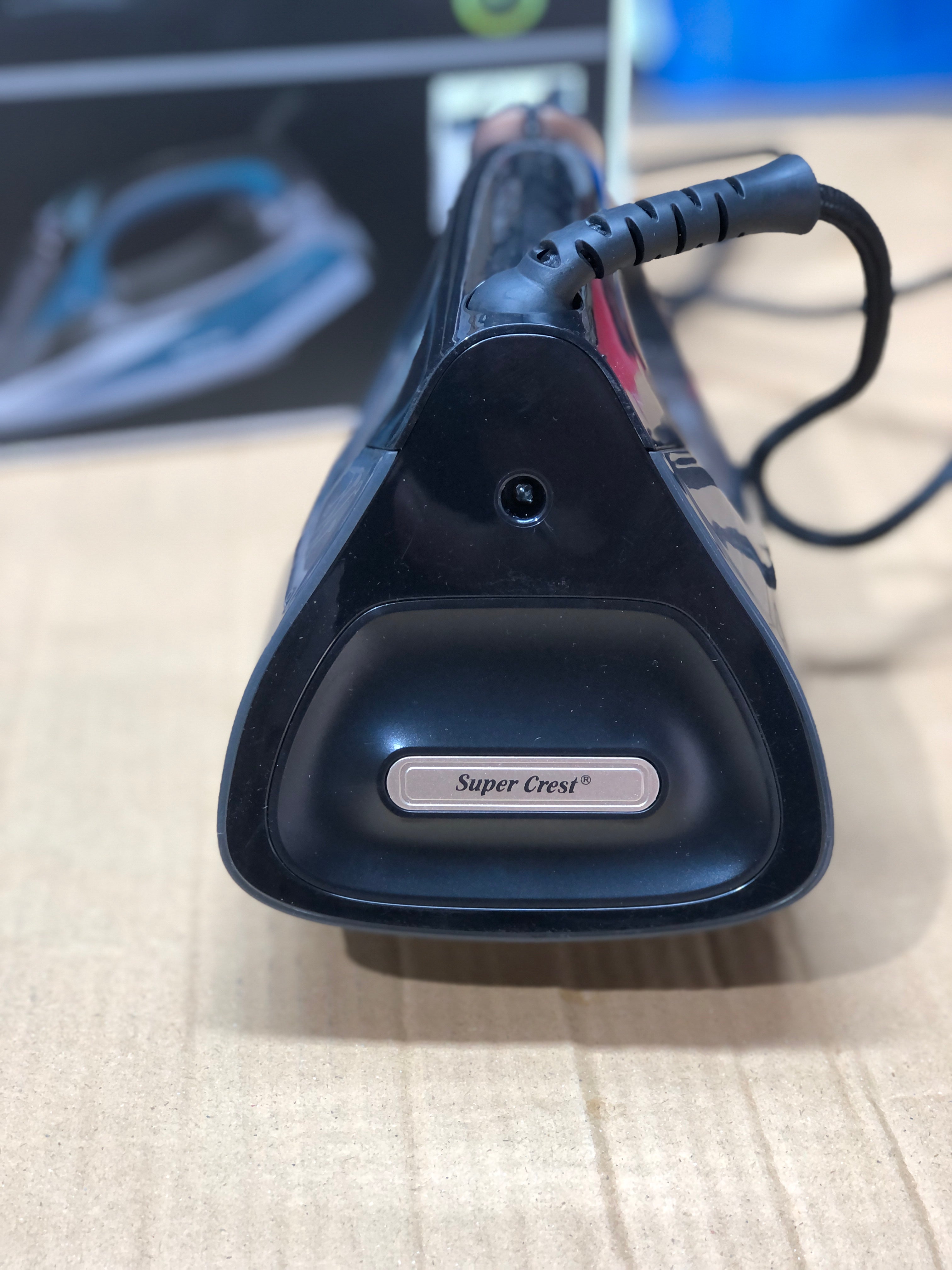 Super Crest Steam iron SCT-1004