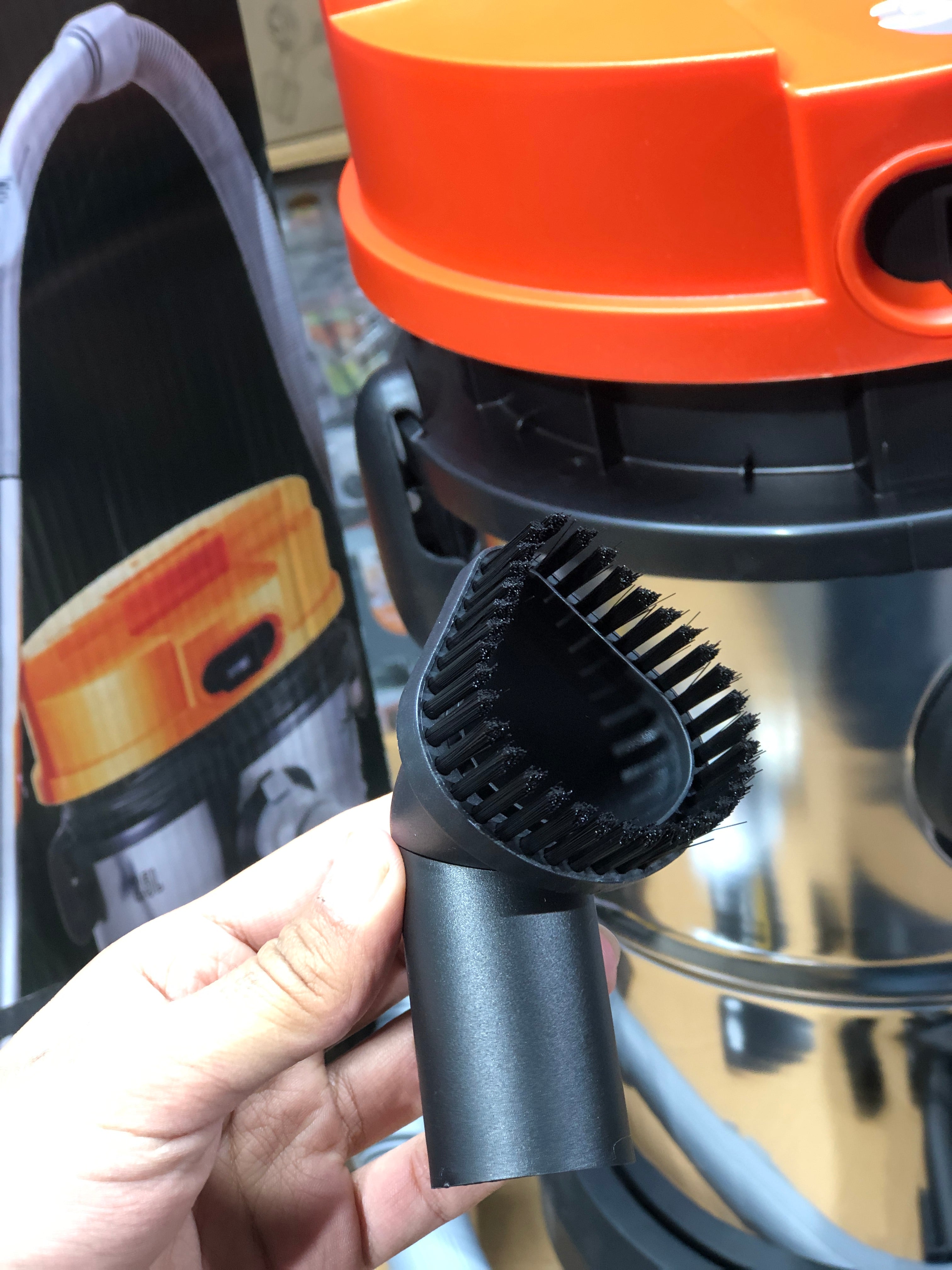 Geepas 25L Wet & Dry Vacuum Cleaner & Blower GVC 19011